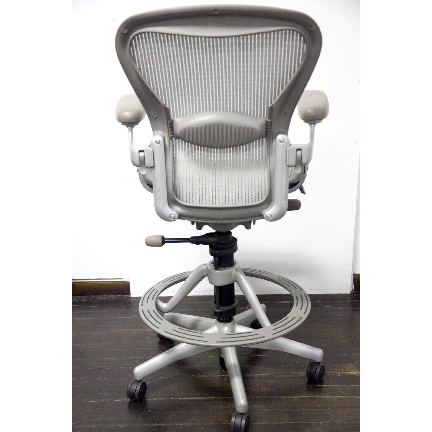 Aeron Stool by Herman Miller - image-2