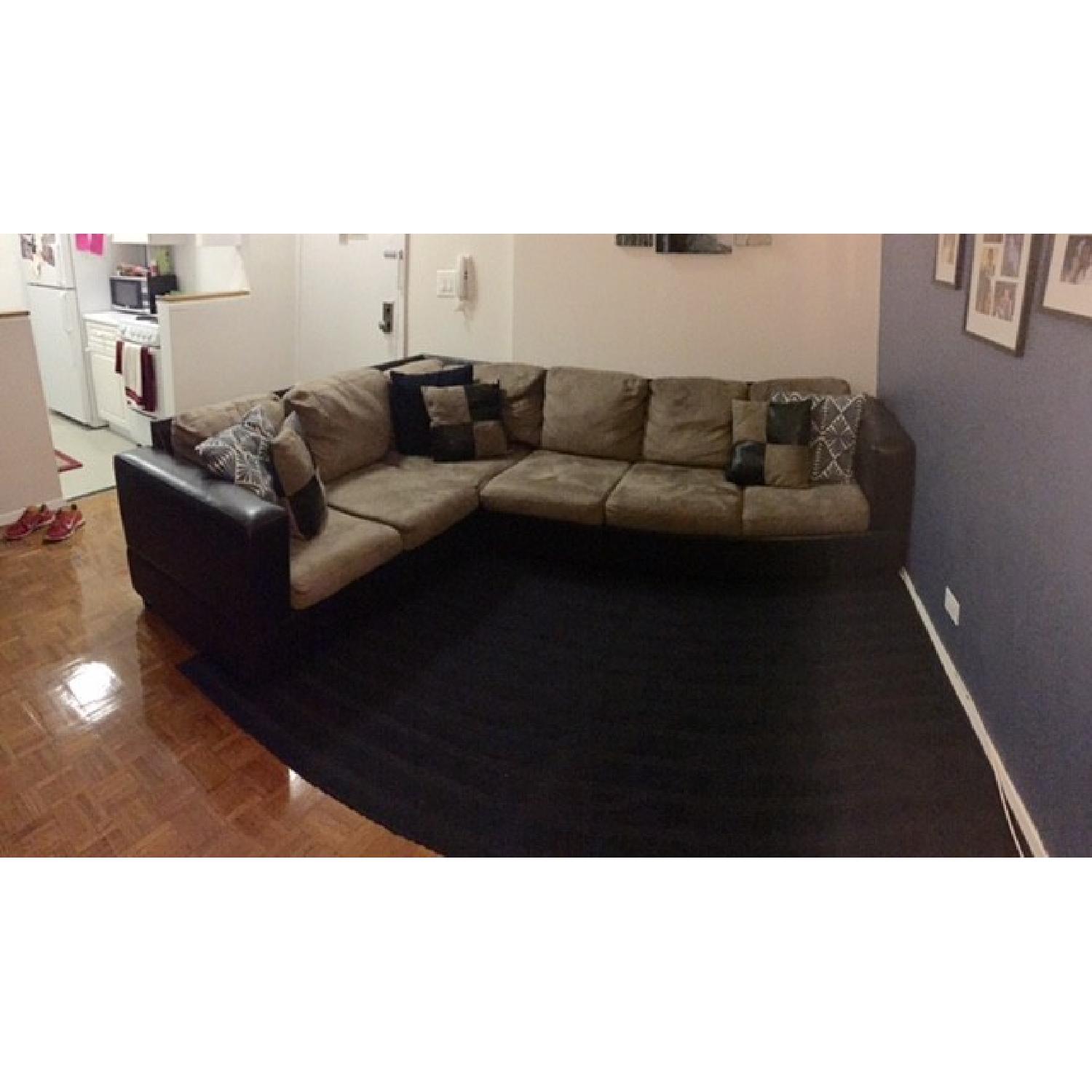 Jennifer Convertibles 6Seat Sectional AptDeco