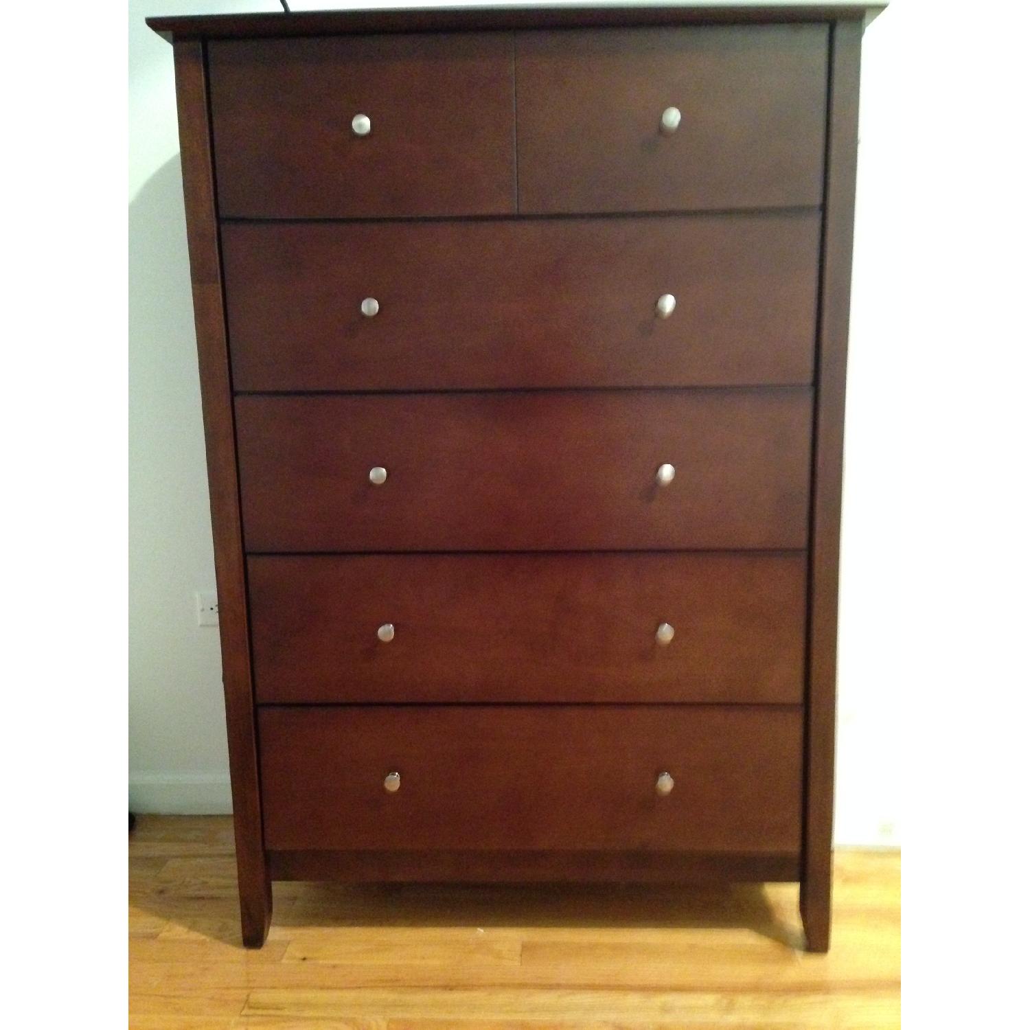 Bob's Tribeca Queen Bedroom Set - image-4