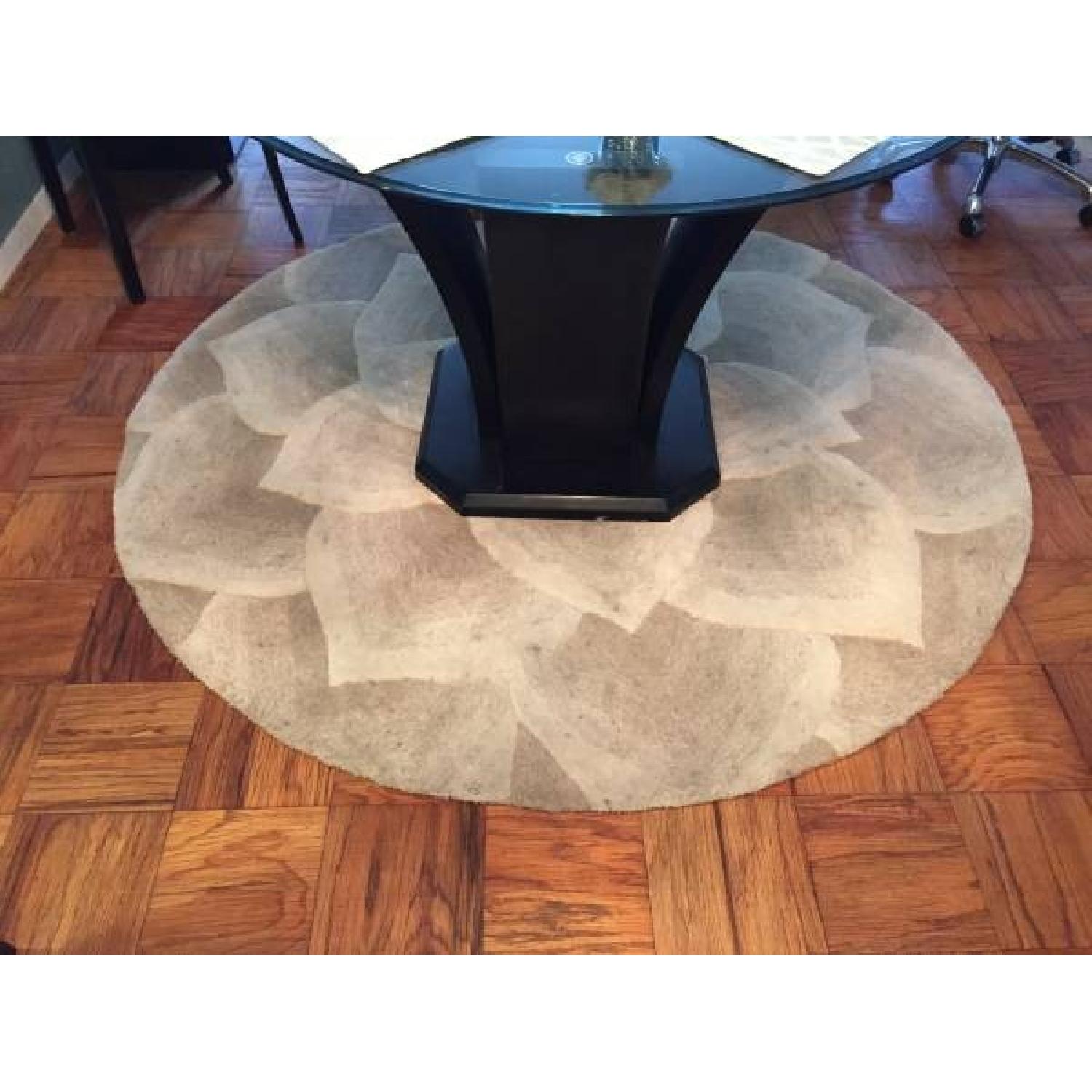 Pier1 Rose Tufted Round Rug - image-1