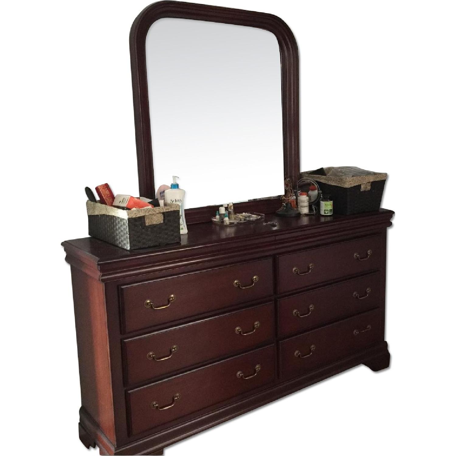 Bob's 6 Piece Queen Bedroom Set - image-12