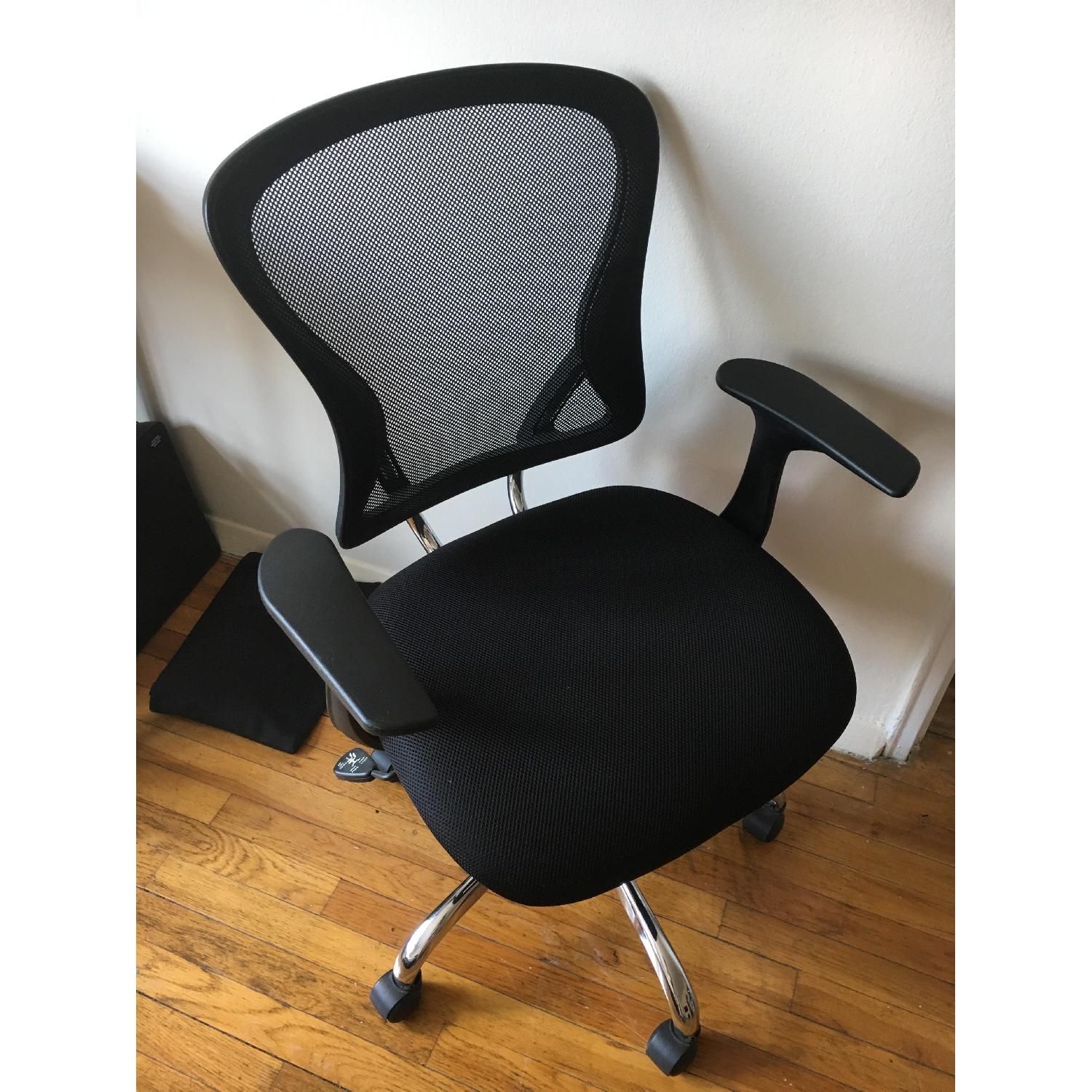 Flash Furniture Black Swivel Chair - image-3