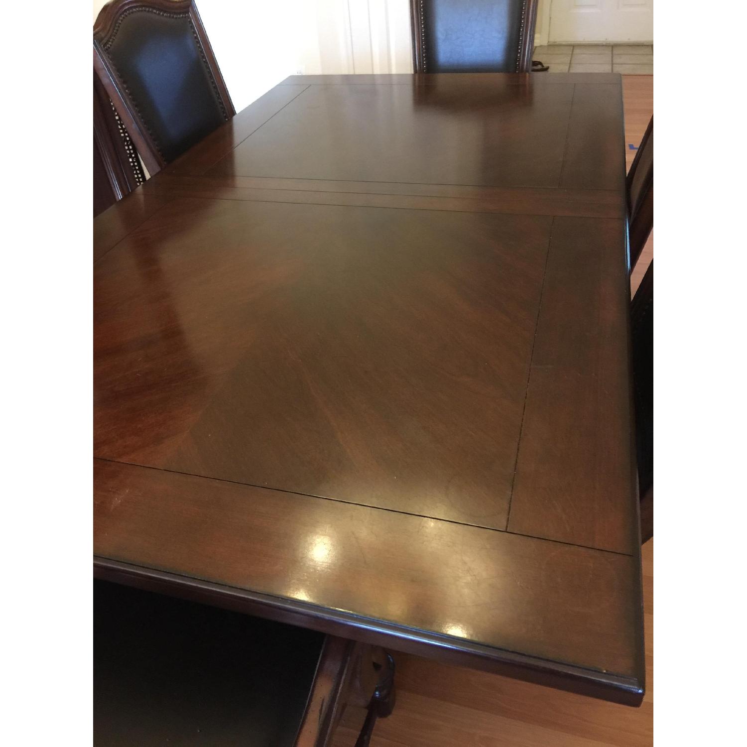 Extendable Dining Table w/ 6 Chairs - image-5