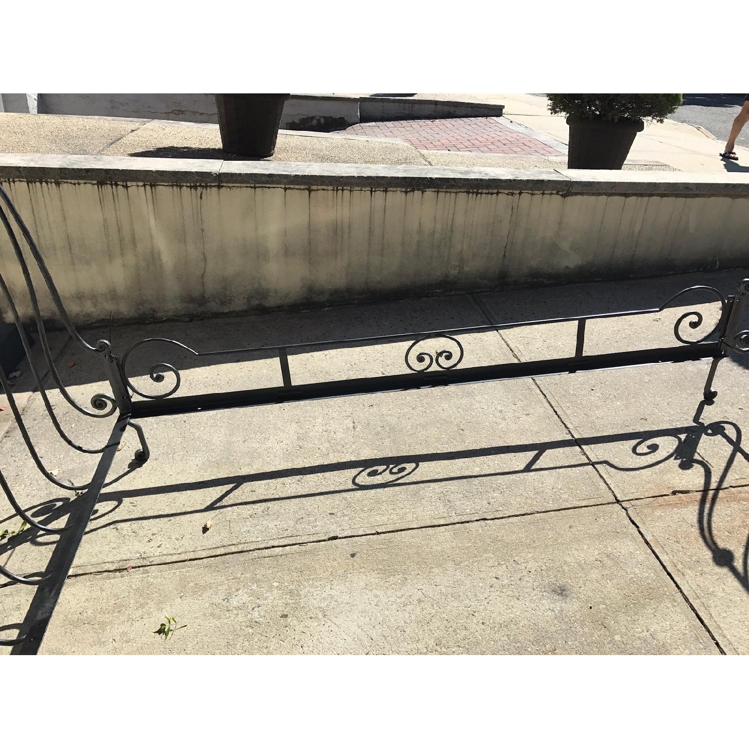 Charles P. Rogers Paris Queen Sleigh Bed - image-11