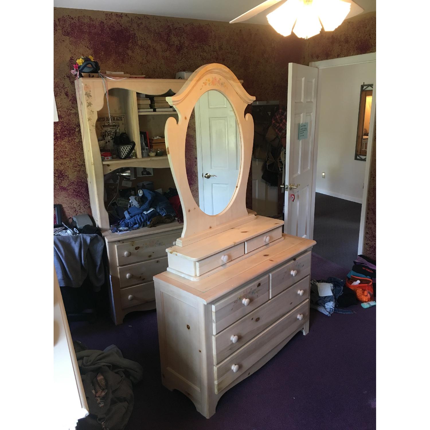 Vaughan Designs Dresser w/ Oval Mirror - image-2