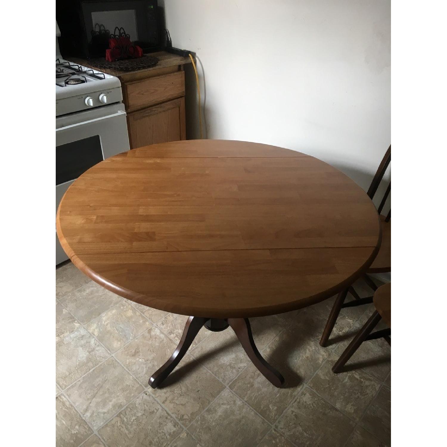 Liberty Furniture Drop Leaf Kitchen Table w/ 2 Chairs - image-3