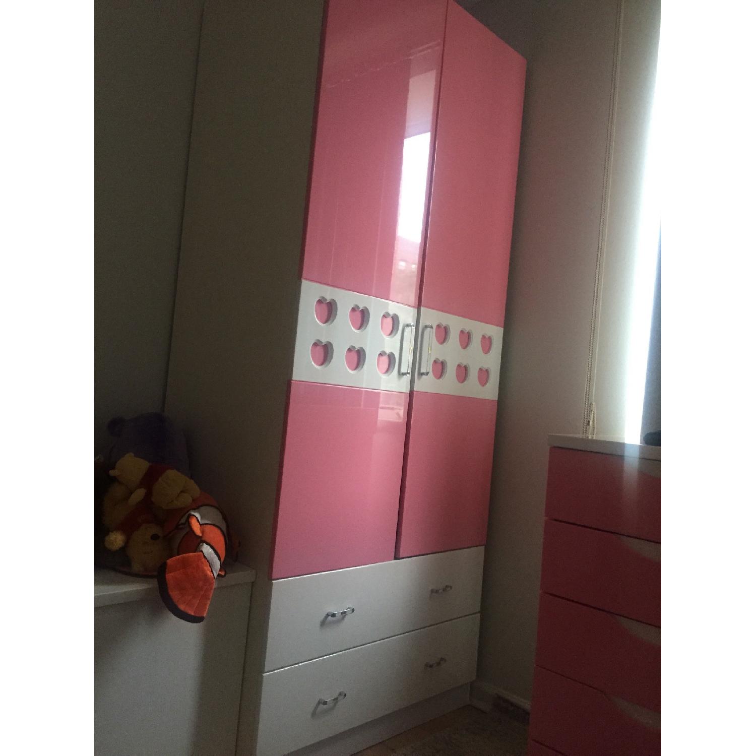 Modern European Girl's Pink & White 4 Piece Bedroom Set - image-2