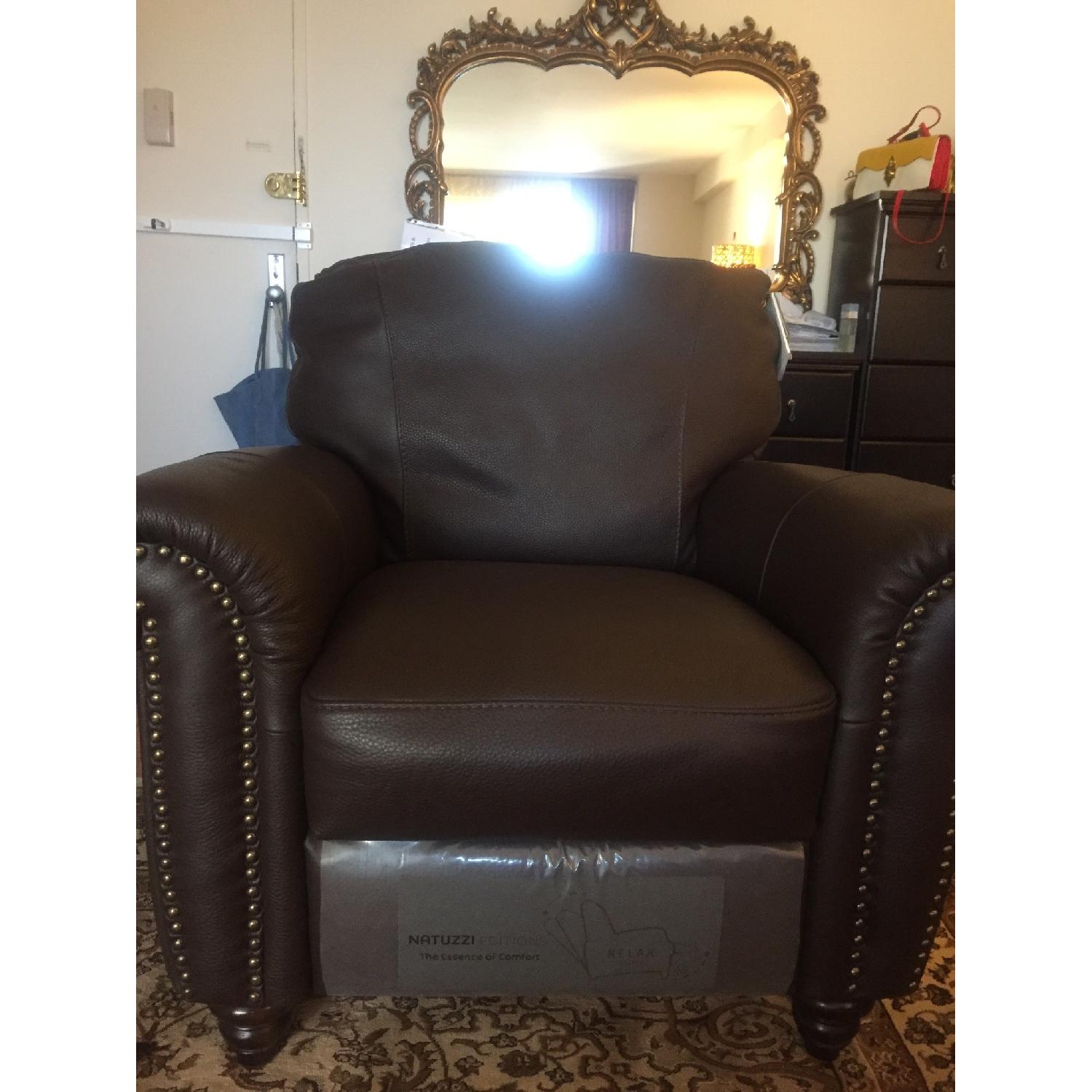 Natuzzi Leather 3 Seater Sofa + 2 Recliner Chairs - image-3