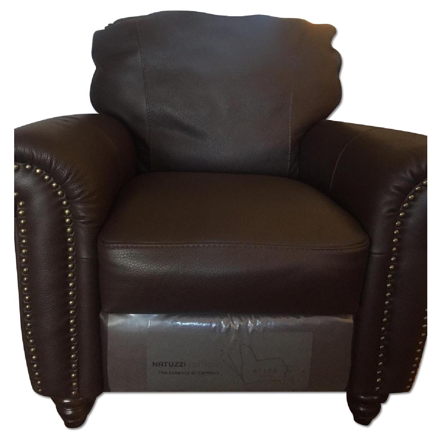 Natuzzi Leather 3 Seater Sofa + 2 Recliner Chairs - image-10