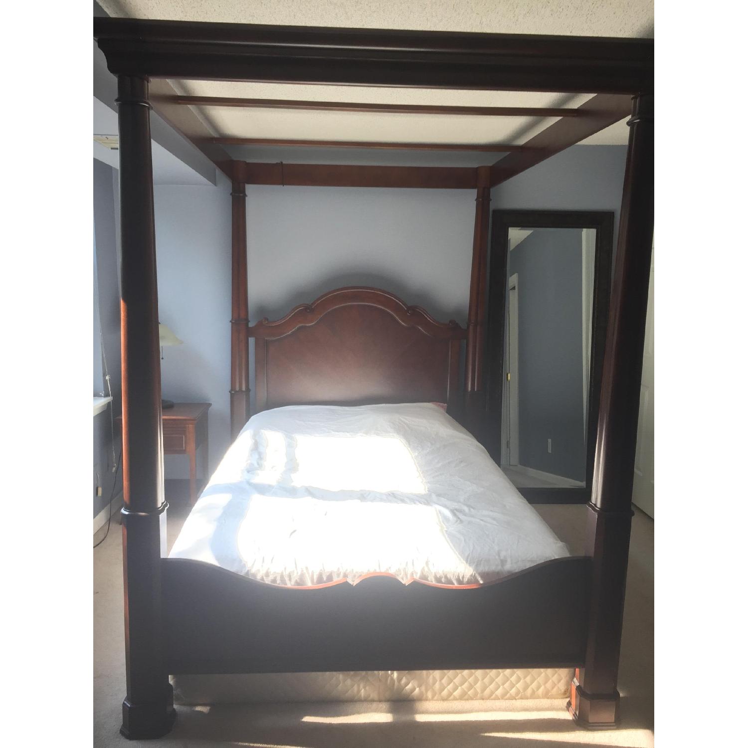 Bassett Louis-Philippe Queen Canopy Bed - image-1
