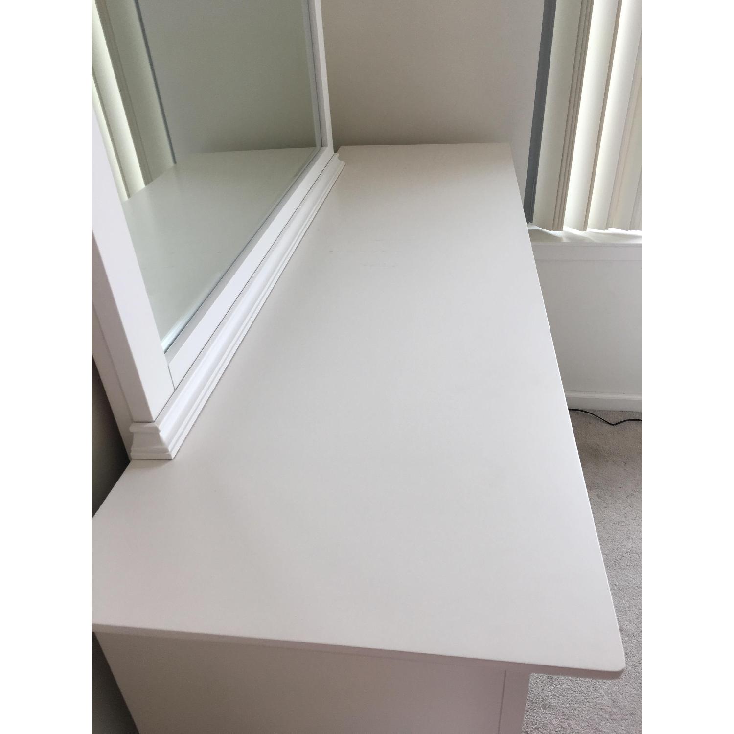 Raymour & Flanigan Angelina 4 Piece King Size Bedroom Set - image-6