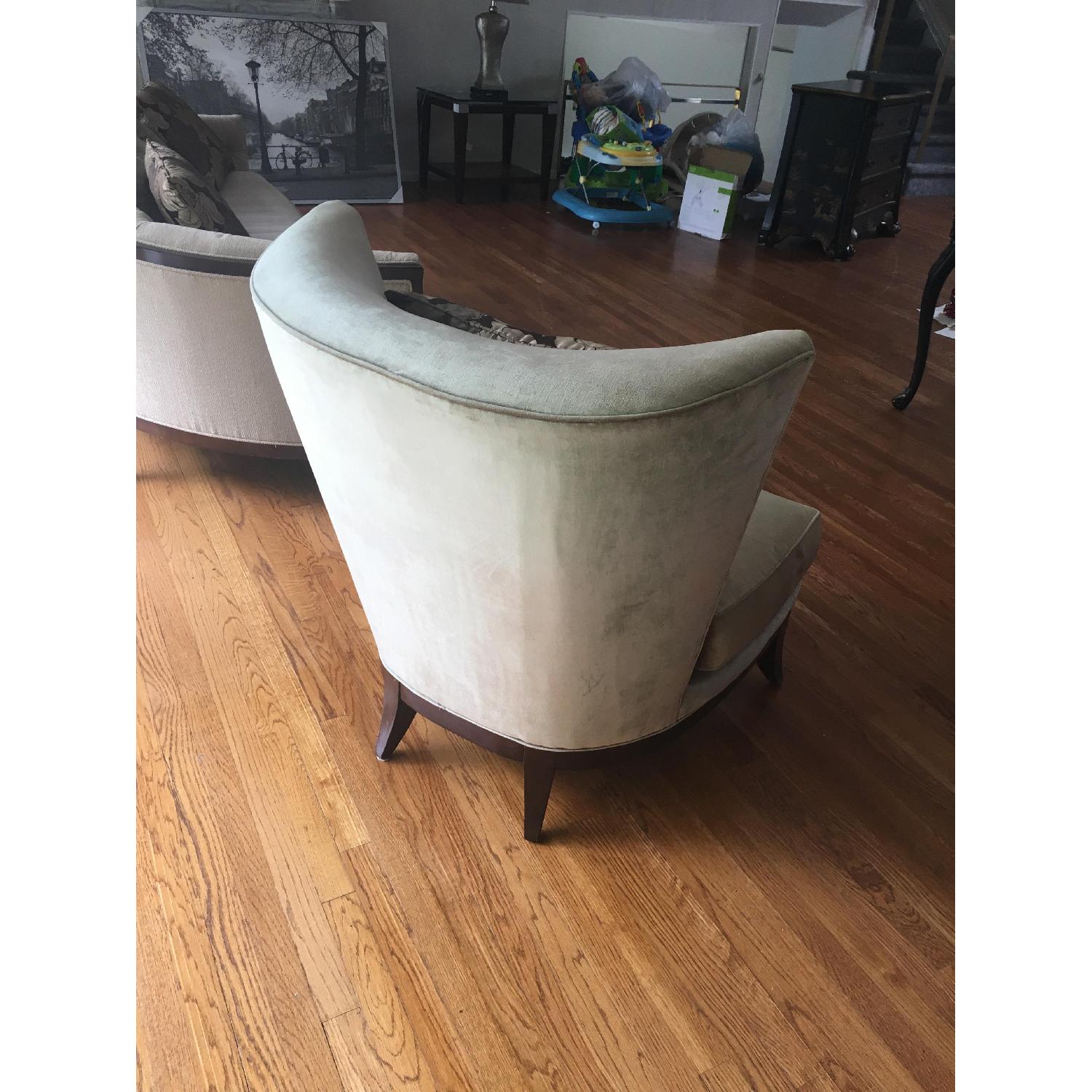 Raymour & Flanigan Accent Chair - image-3