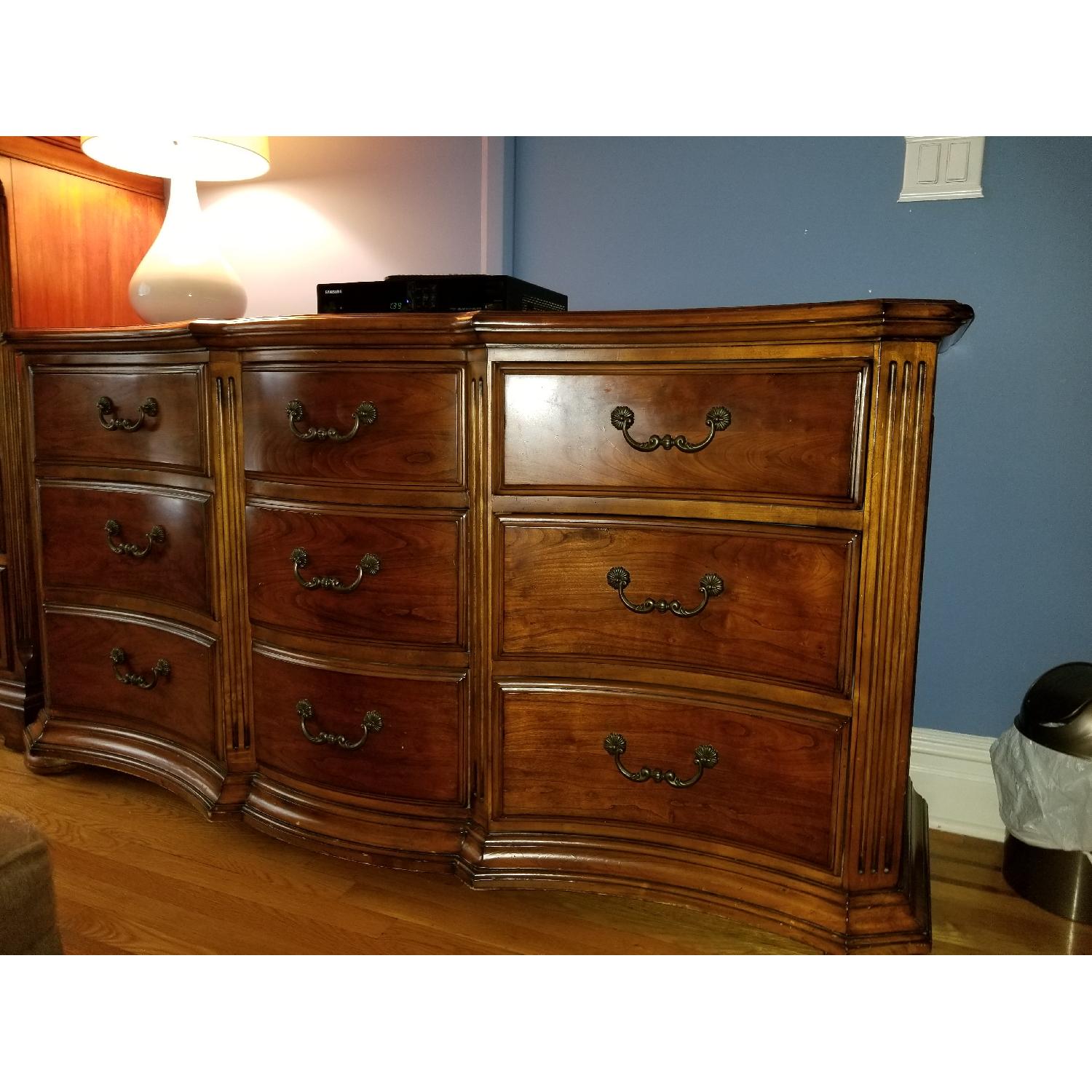 Ethan Allen Tuscany Marco Serpentine 9-Drawer Dresser - image-4