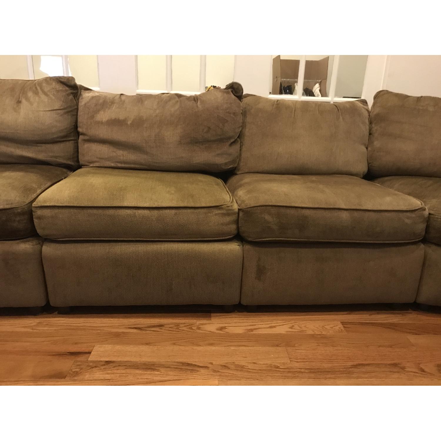 Bernhardt 5 Piece Sectional - image-5