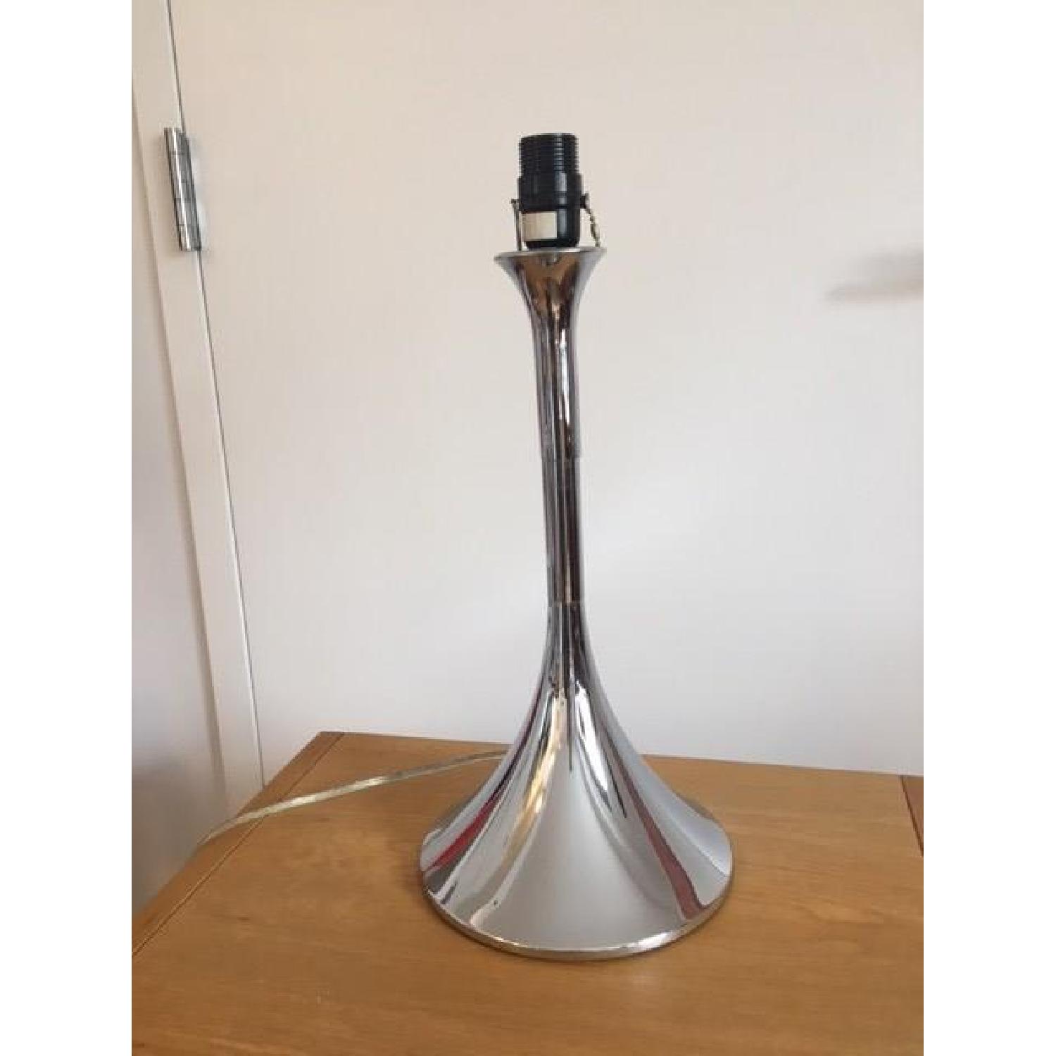 Umbra Flow Table Lamp - image-3