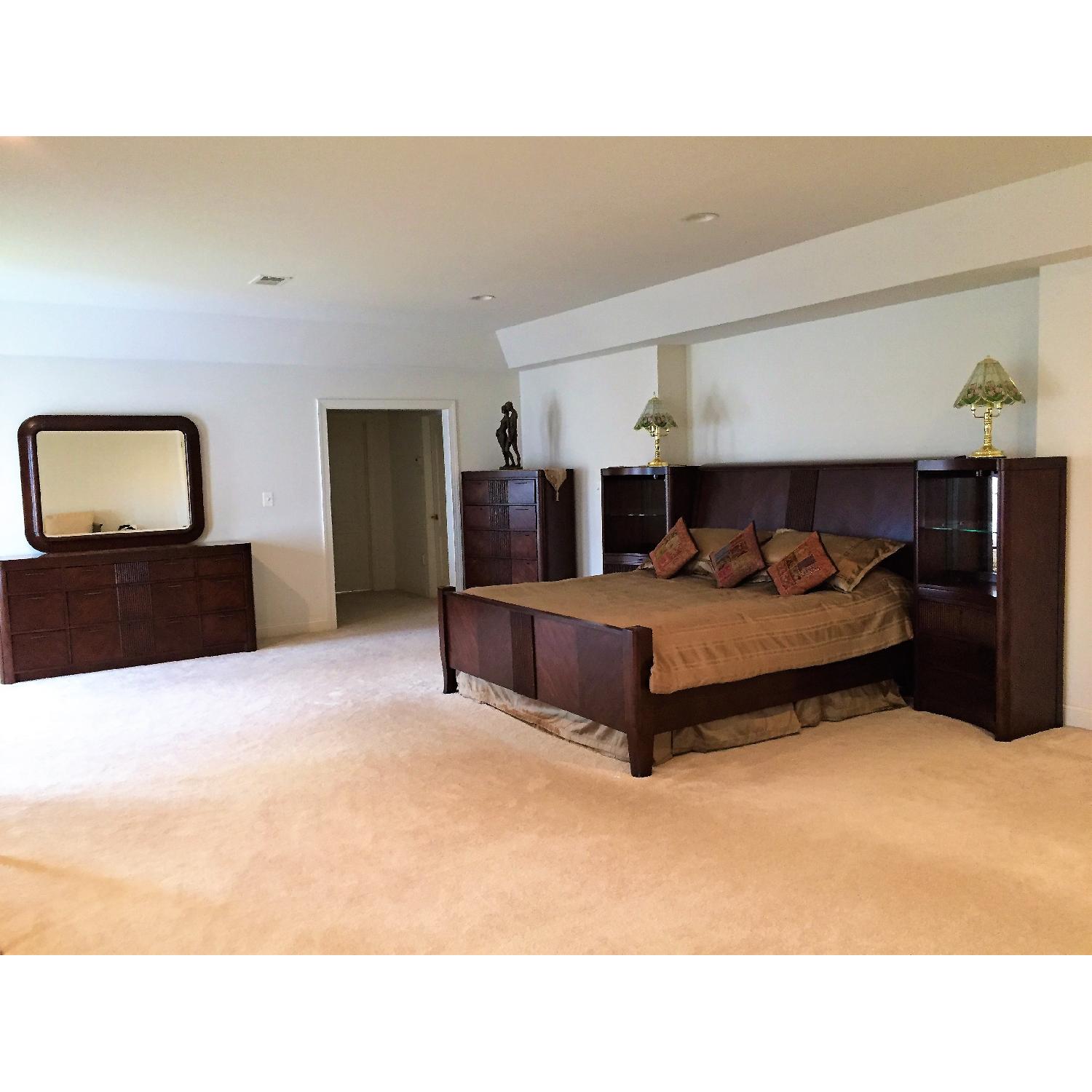 Ashley King Size 7 Piece Bedroom Set - image-1