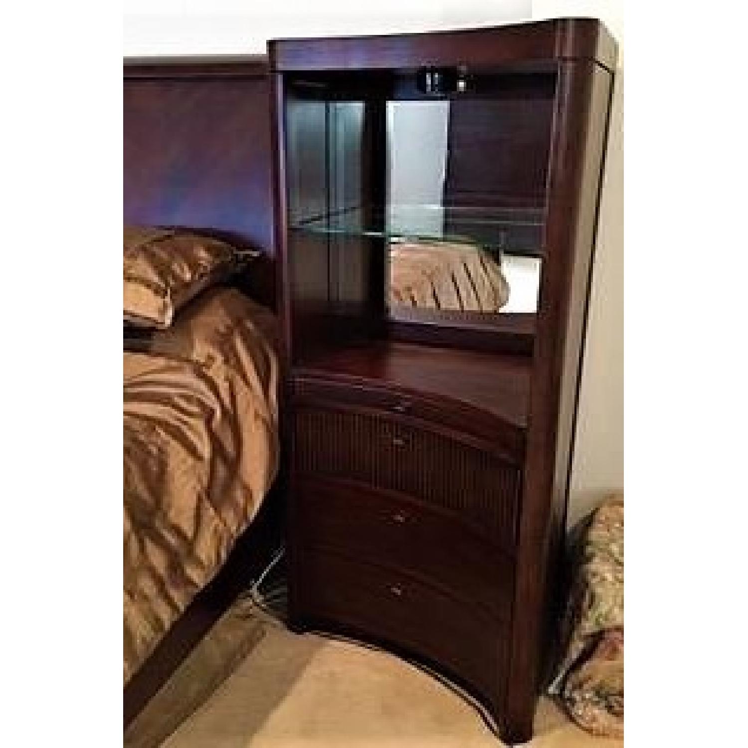 Ashley King Size 7 Piece Bedroom Set - image-9