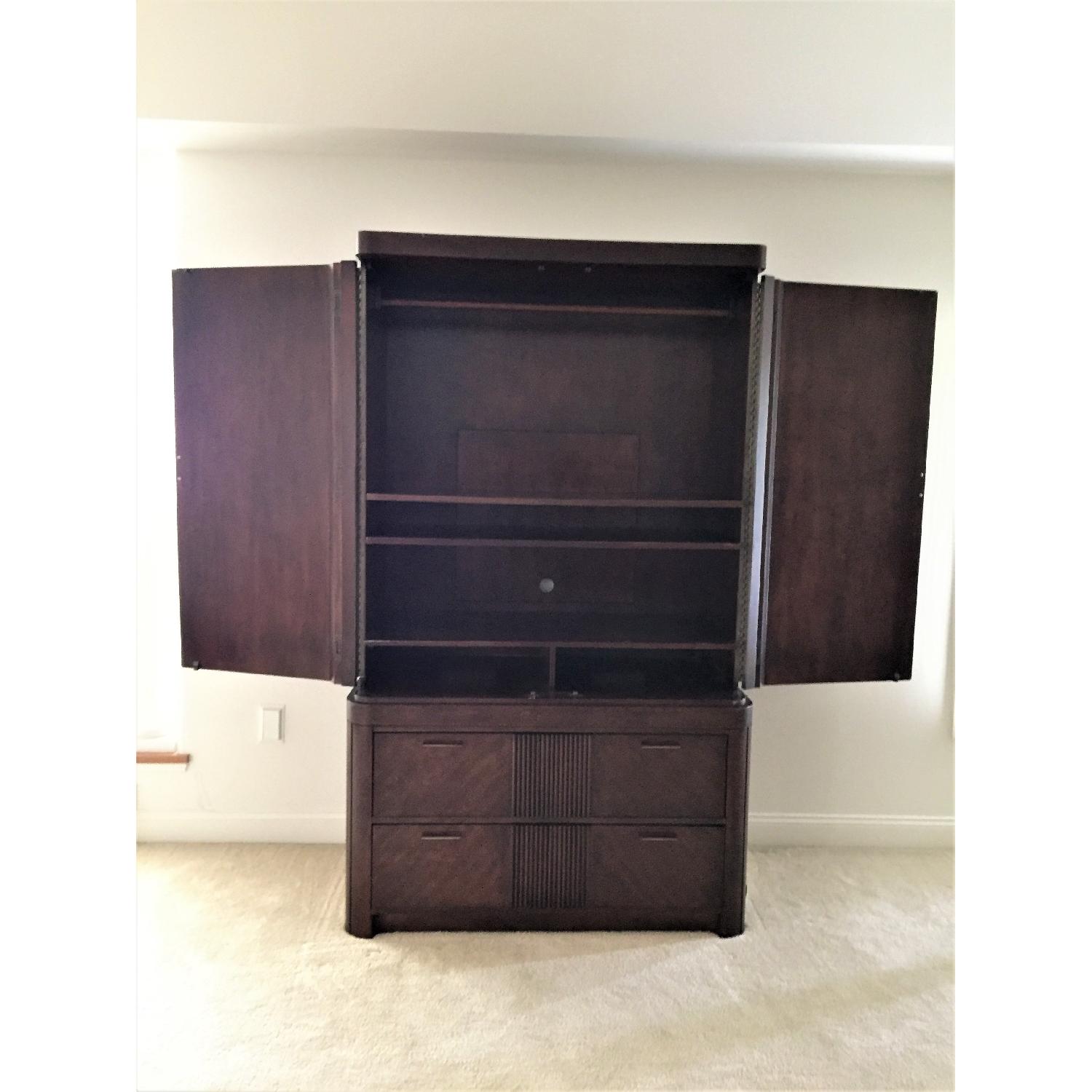 Ashley King Size 7 Piece Bedroom Set - image-15