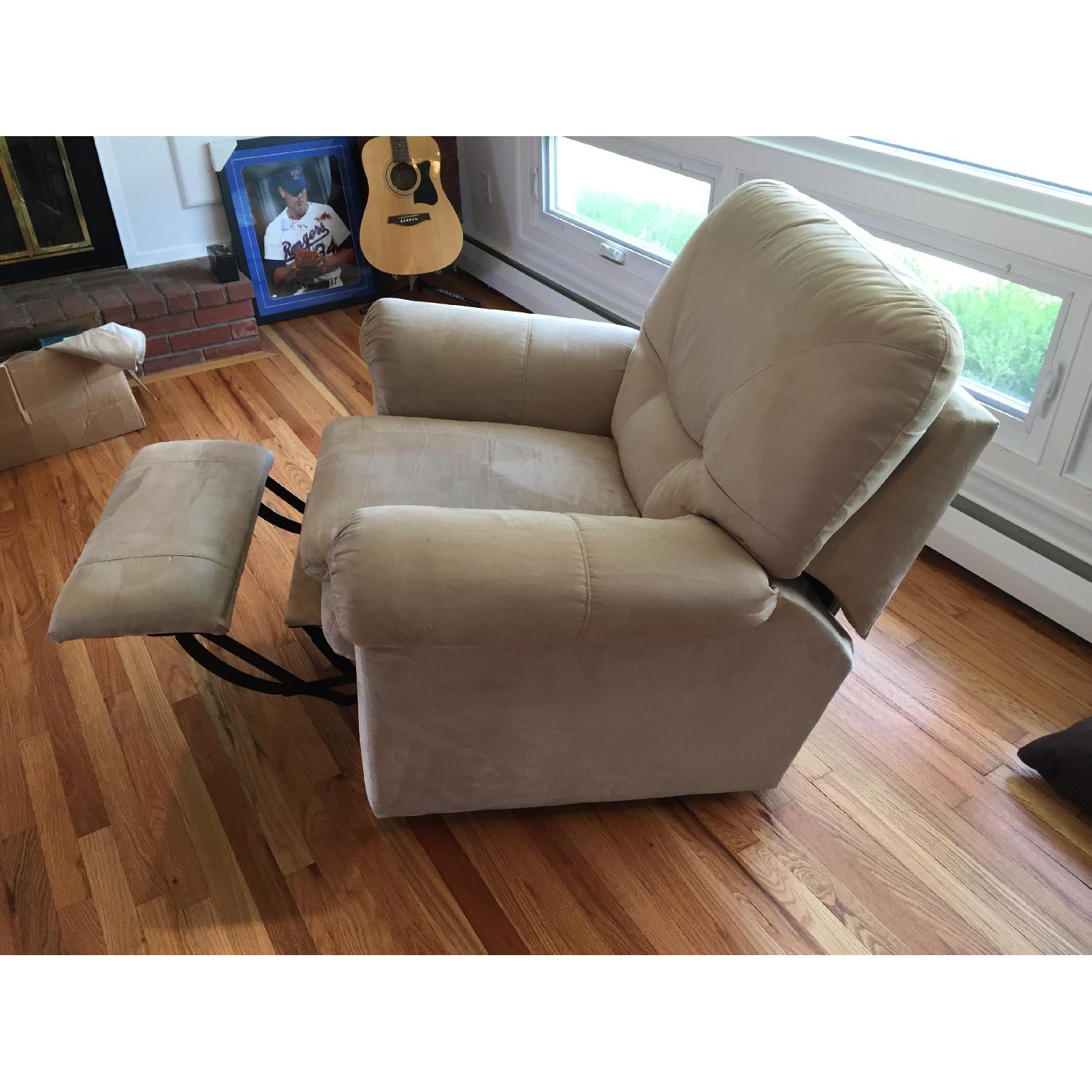 La-Z-Boy Recliner - image-2