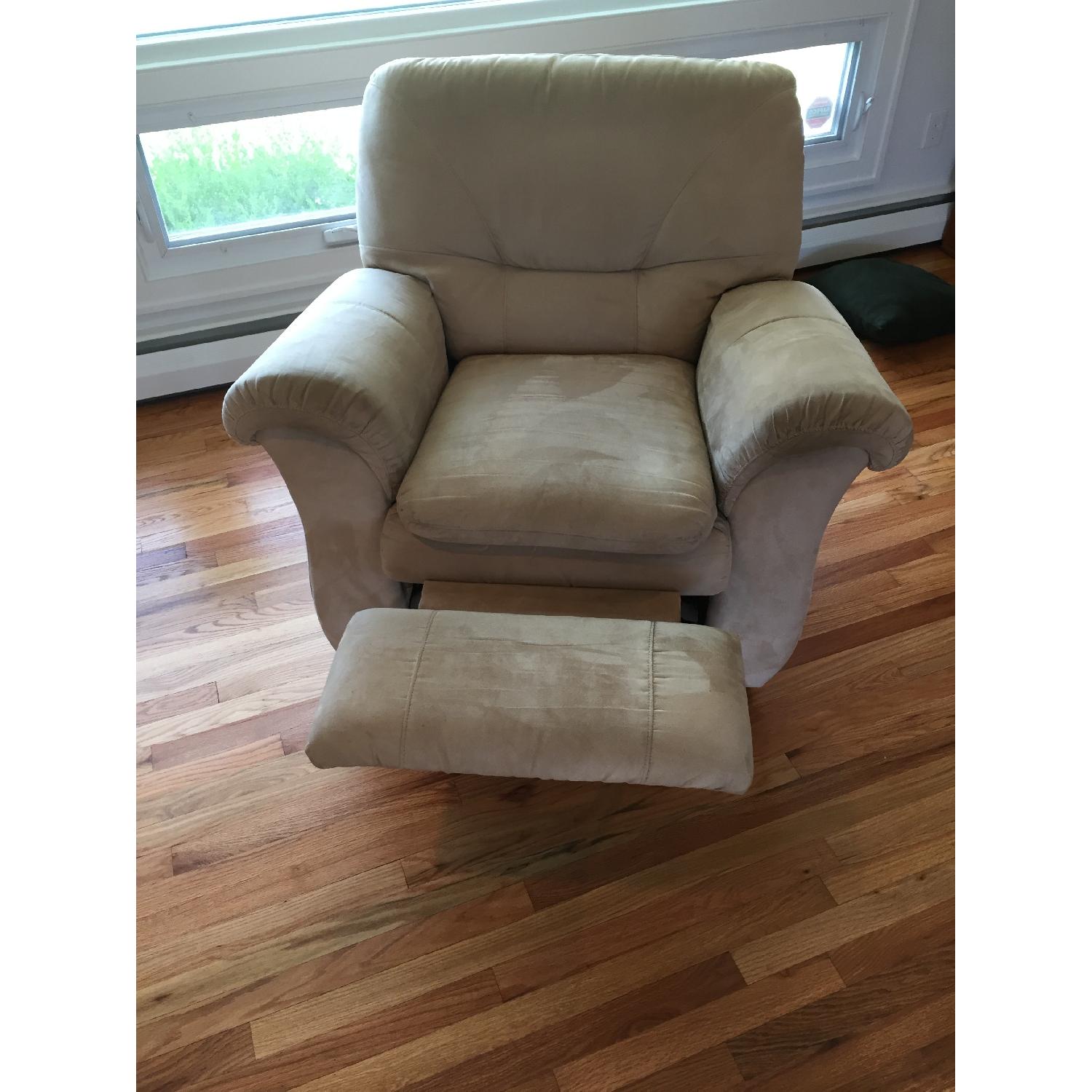 La-Z-Boy Recliner - image-3