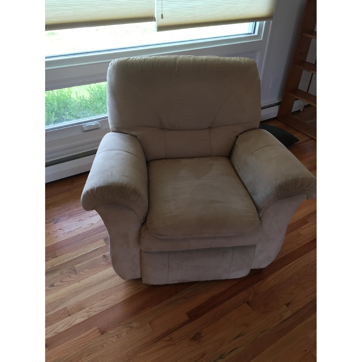 La-Z-Boy Recliner - image-5