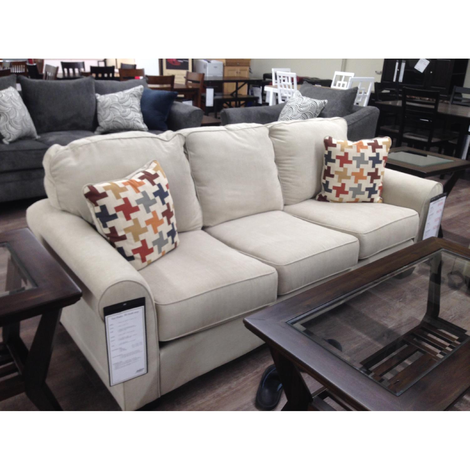 Jordan's Furniture 3 Seater Sofa - image-1