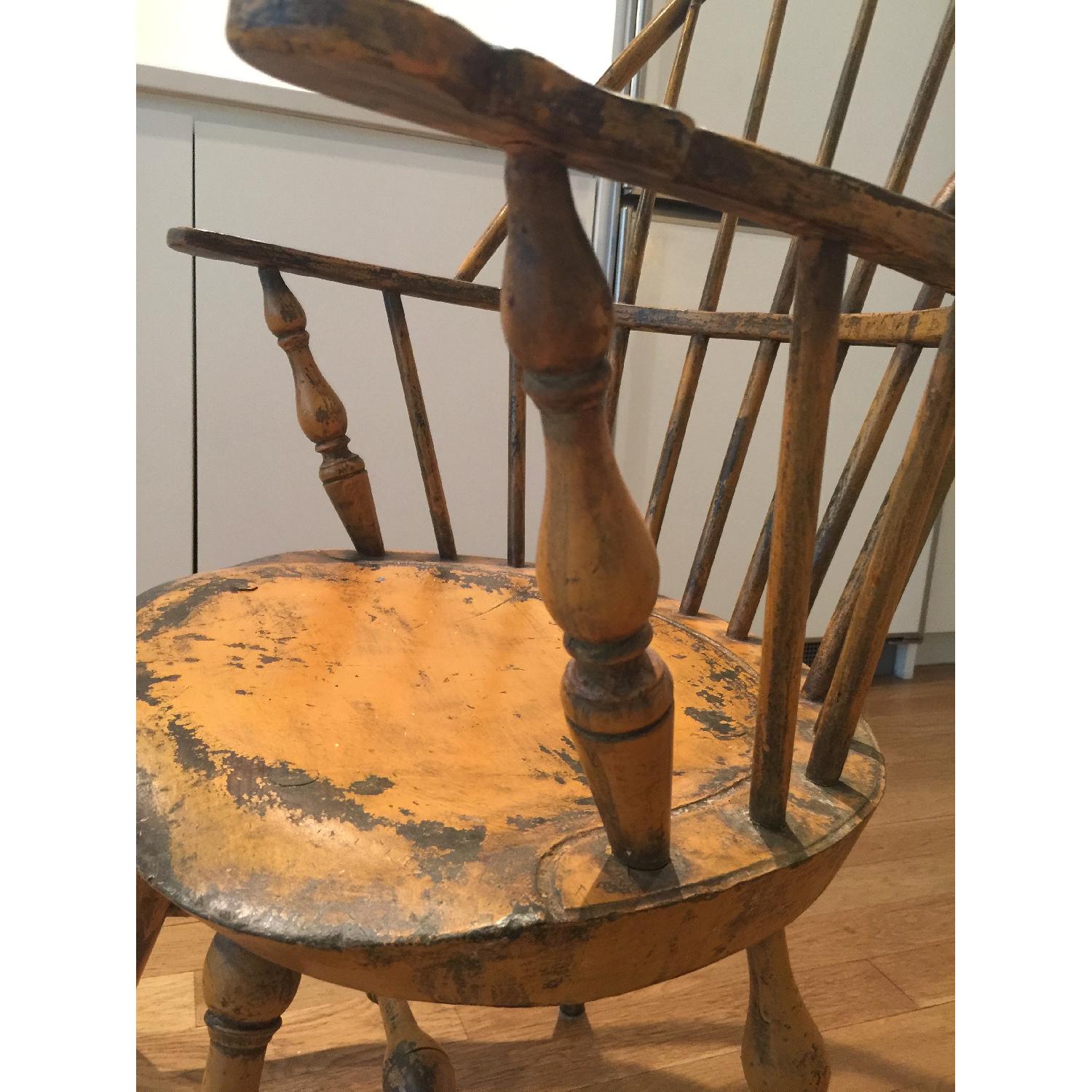 Antique Reproduction Windsor Back Dining Room Chairs - image-10