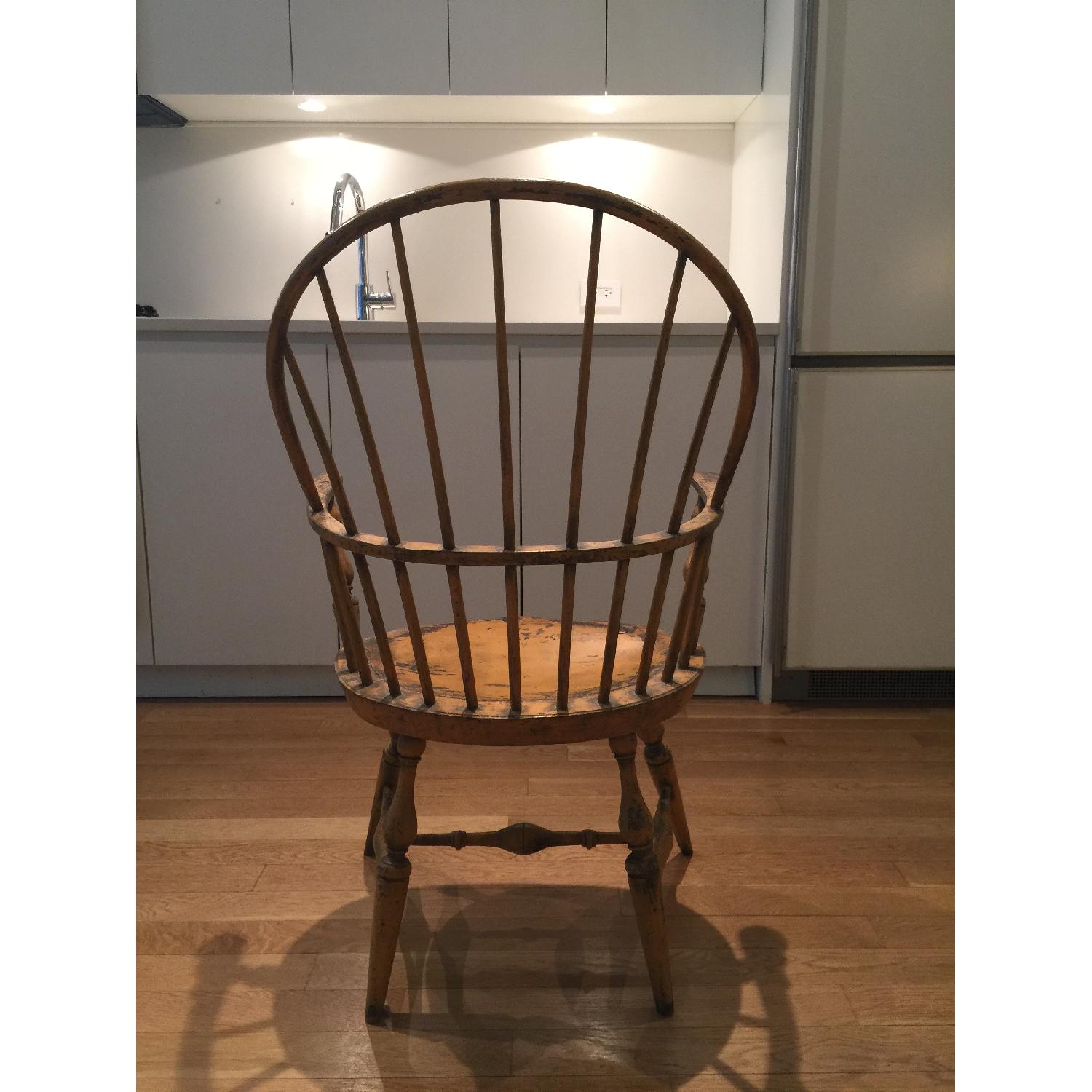 Antique Reproduction Windsor Back Dining Room Chairs - image-13