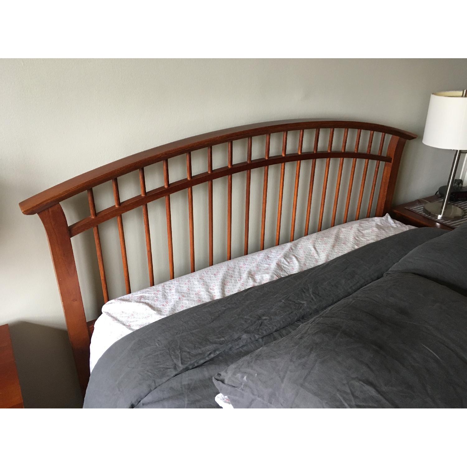 Thomasville Queen Size Bed Frame - image-7