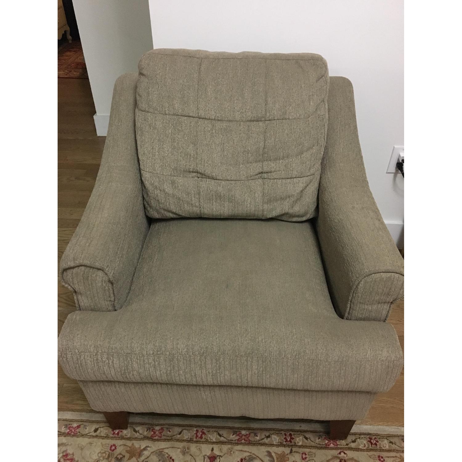 Ashley's Accent Chair - image-1