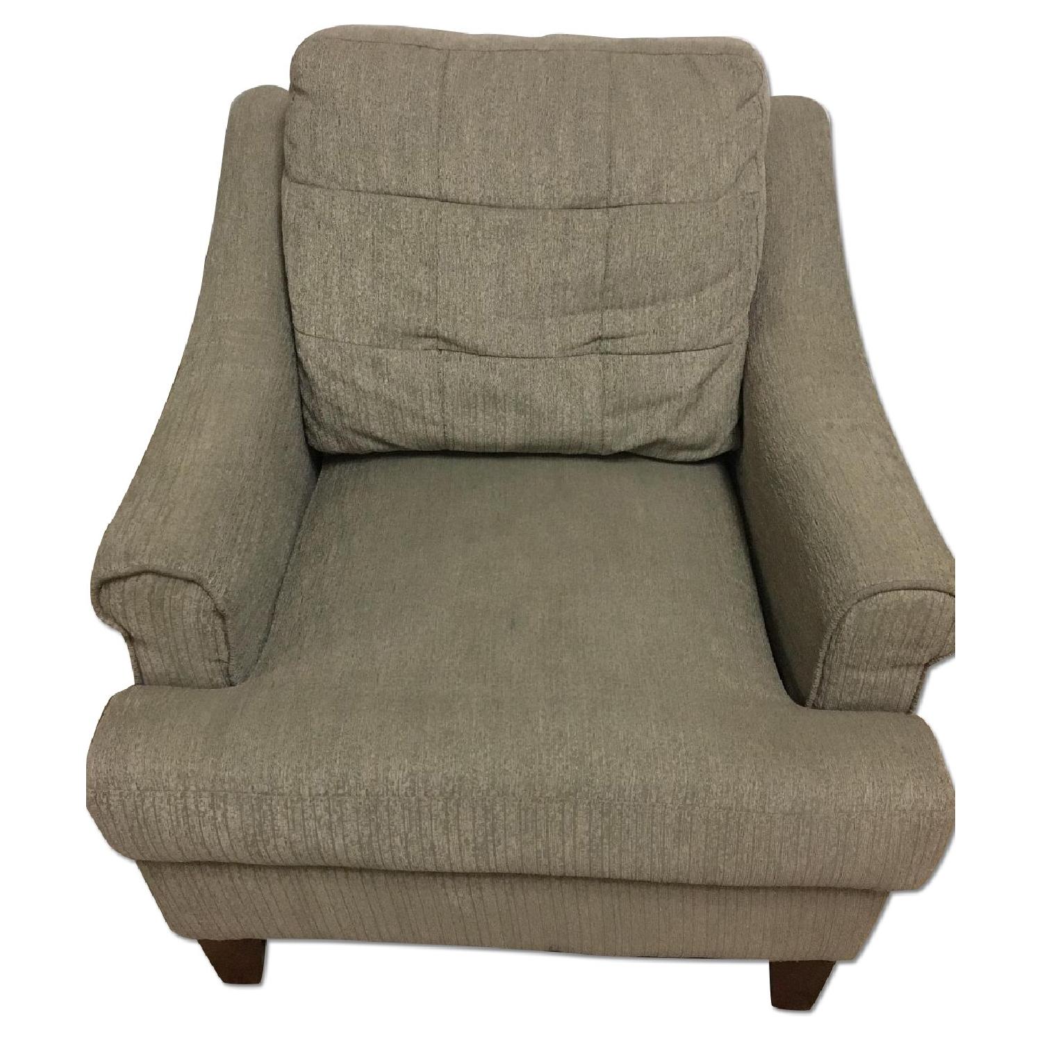 Ashley's Accent Chair - image-0