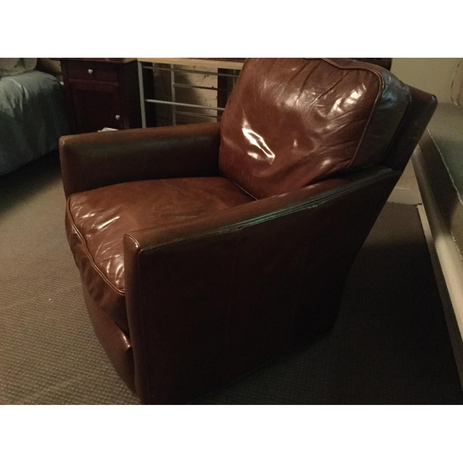 Safavieh Leather Reading Chair - image-4