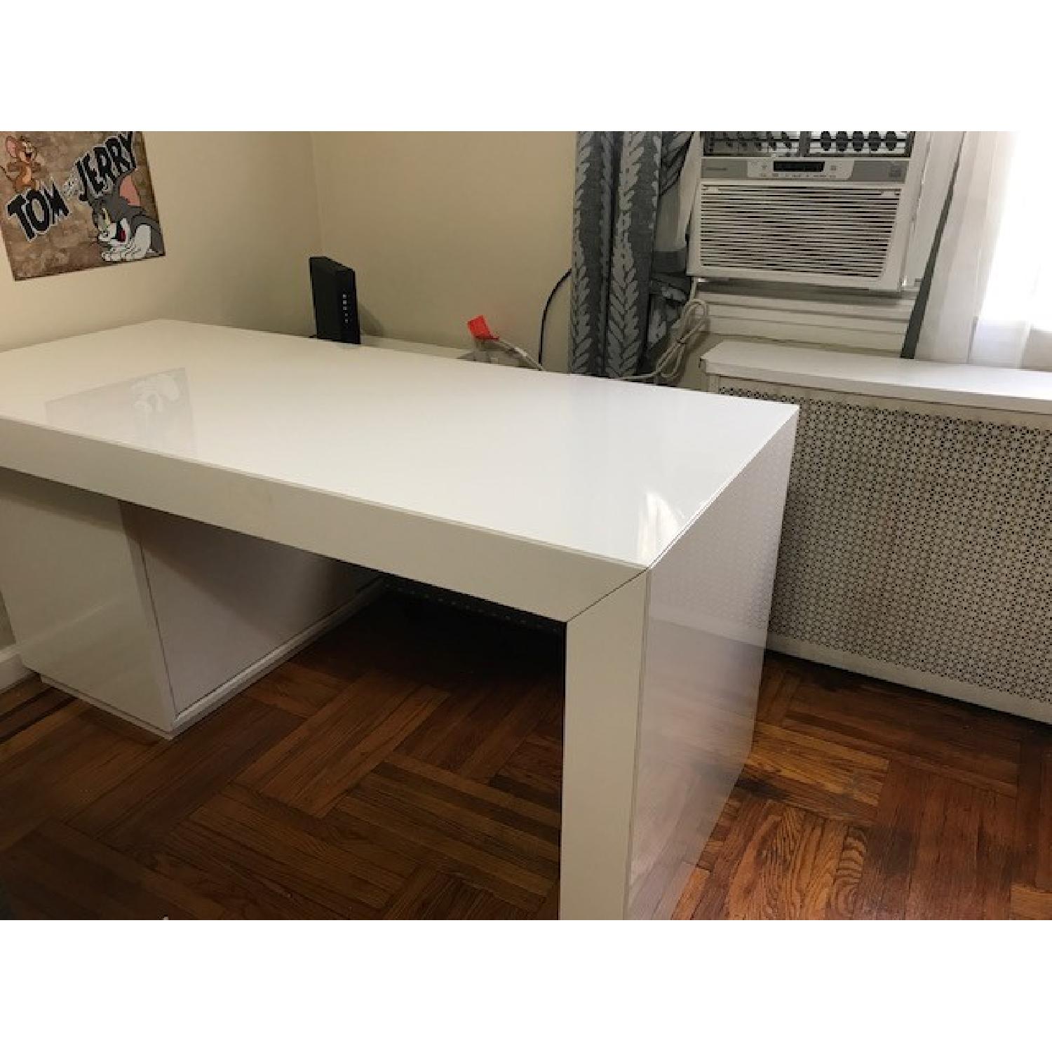 J&M Furniture Waterman L-Shape Computer Desk w/ Hutch - image-1