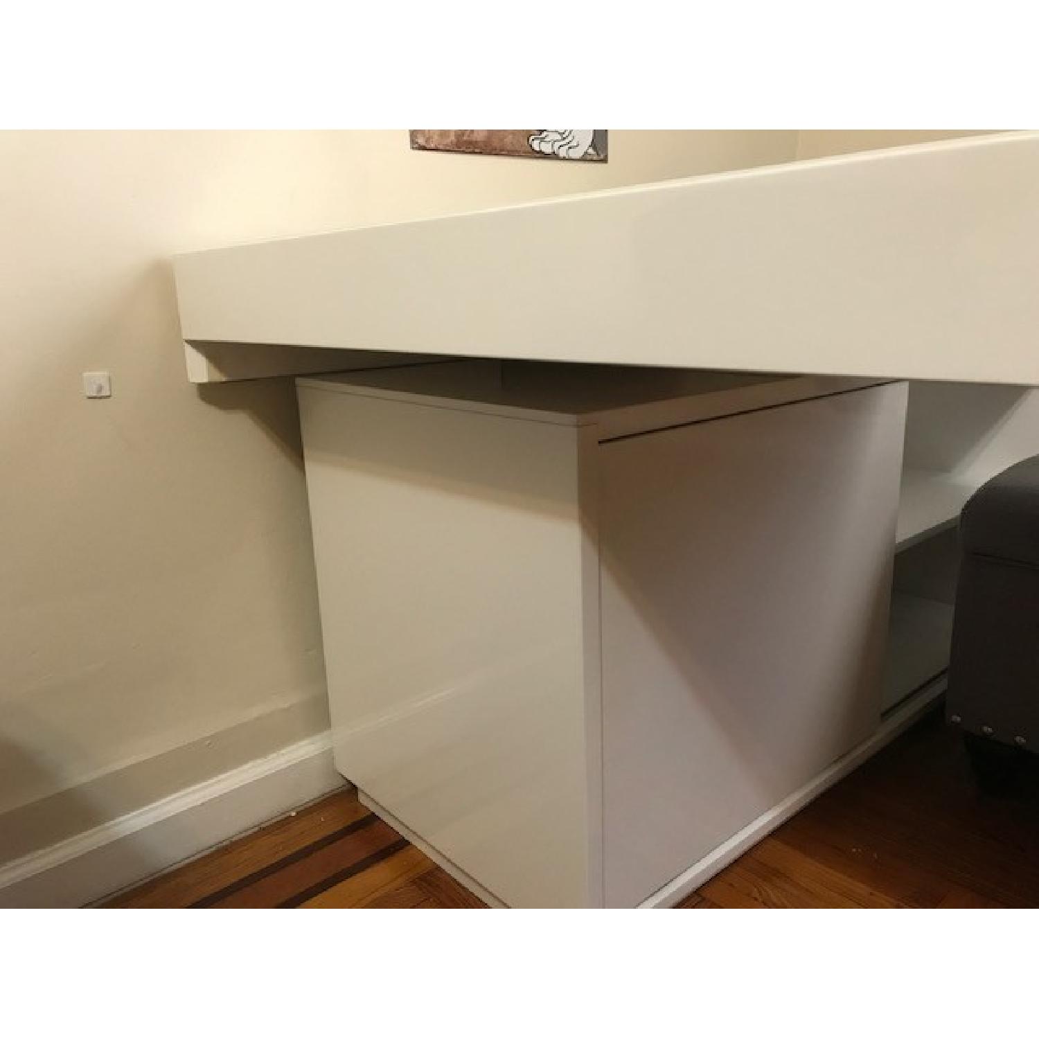 J&M Furniture Waterman L-Shape Computer Desk w/ Hutch - image-2