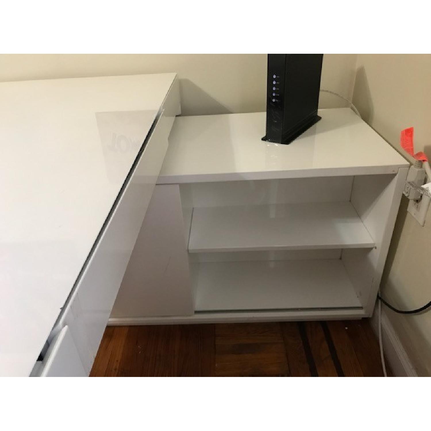 J&M Furniture Waterman L-Shape Computer Desk w/ Hutch - image-4