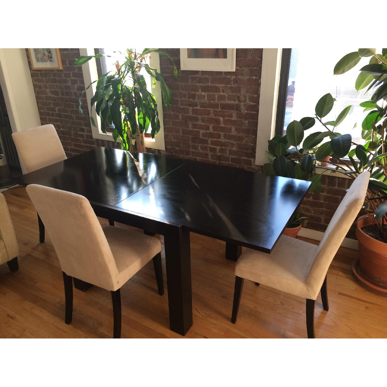 BoConcept Extendable Table w/ 4 Chairs - image-4
