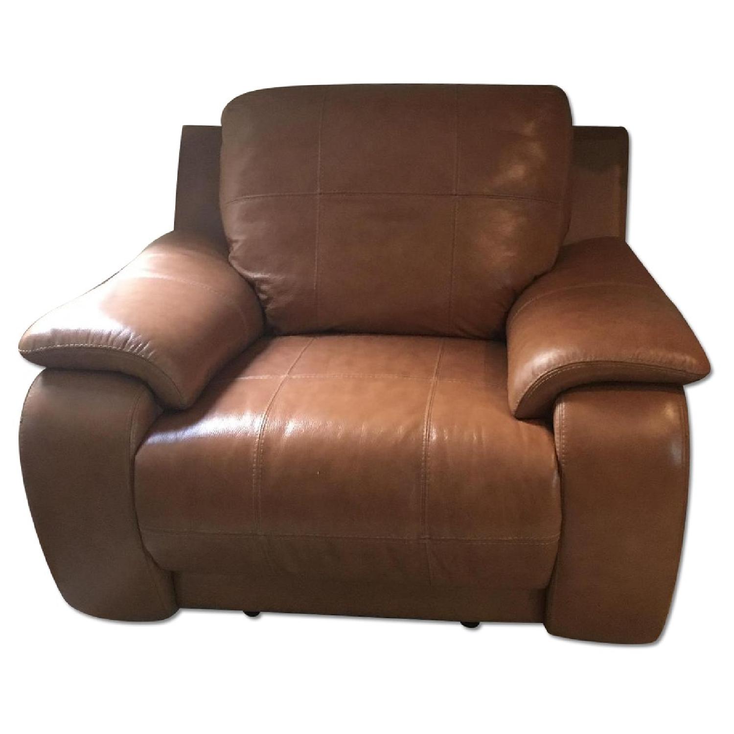 Raymour & Flanigan Leather Chair - image-0