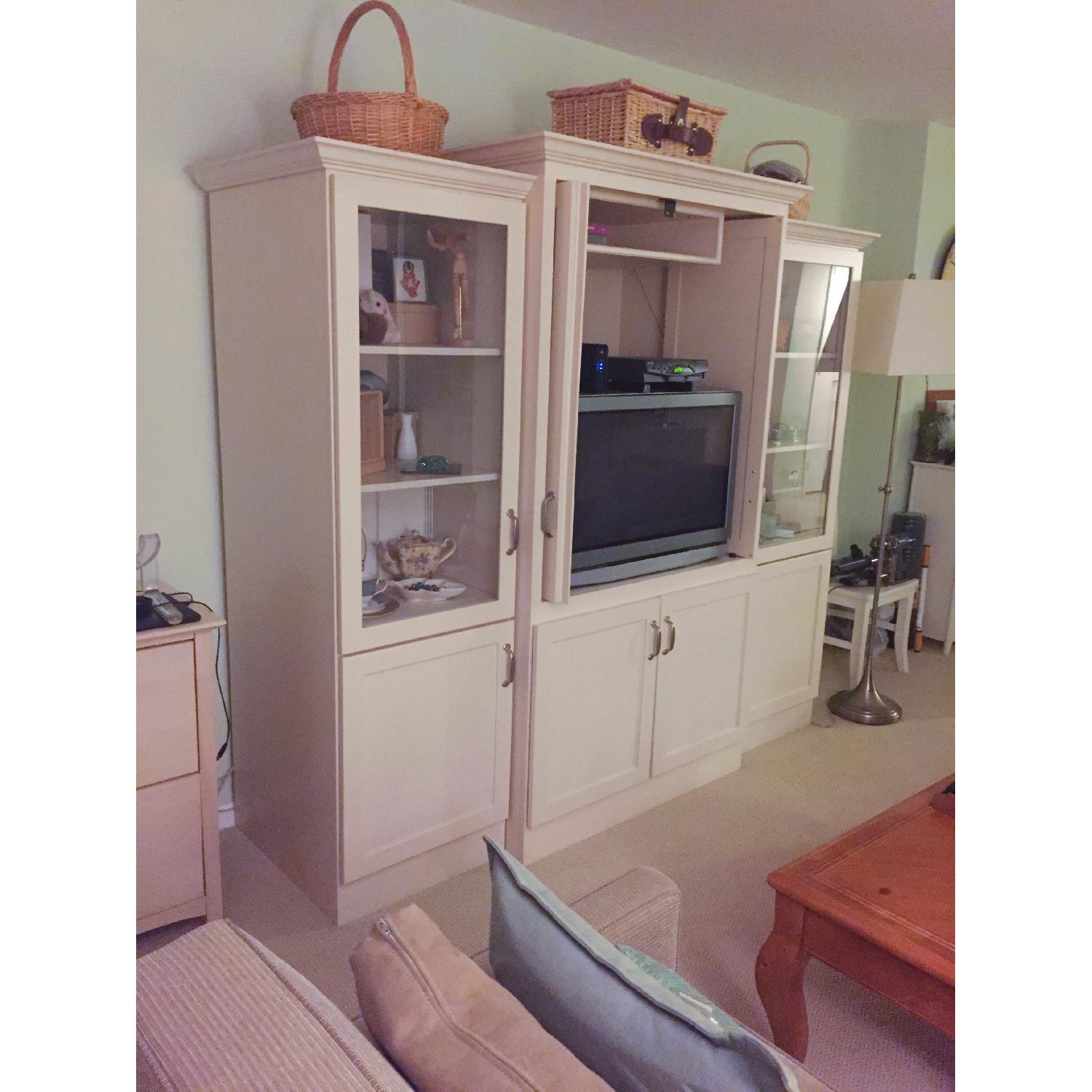 Maple Wood  Entertainment Unit in Cream Glaze - image-2