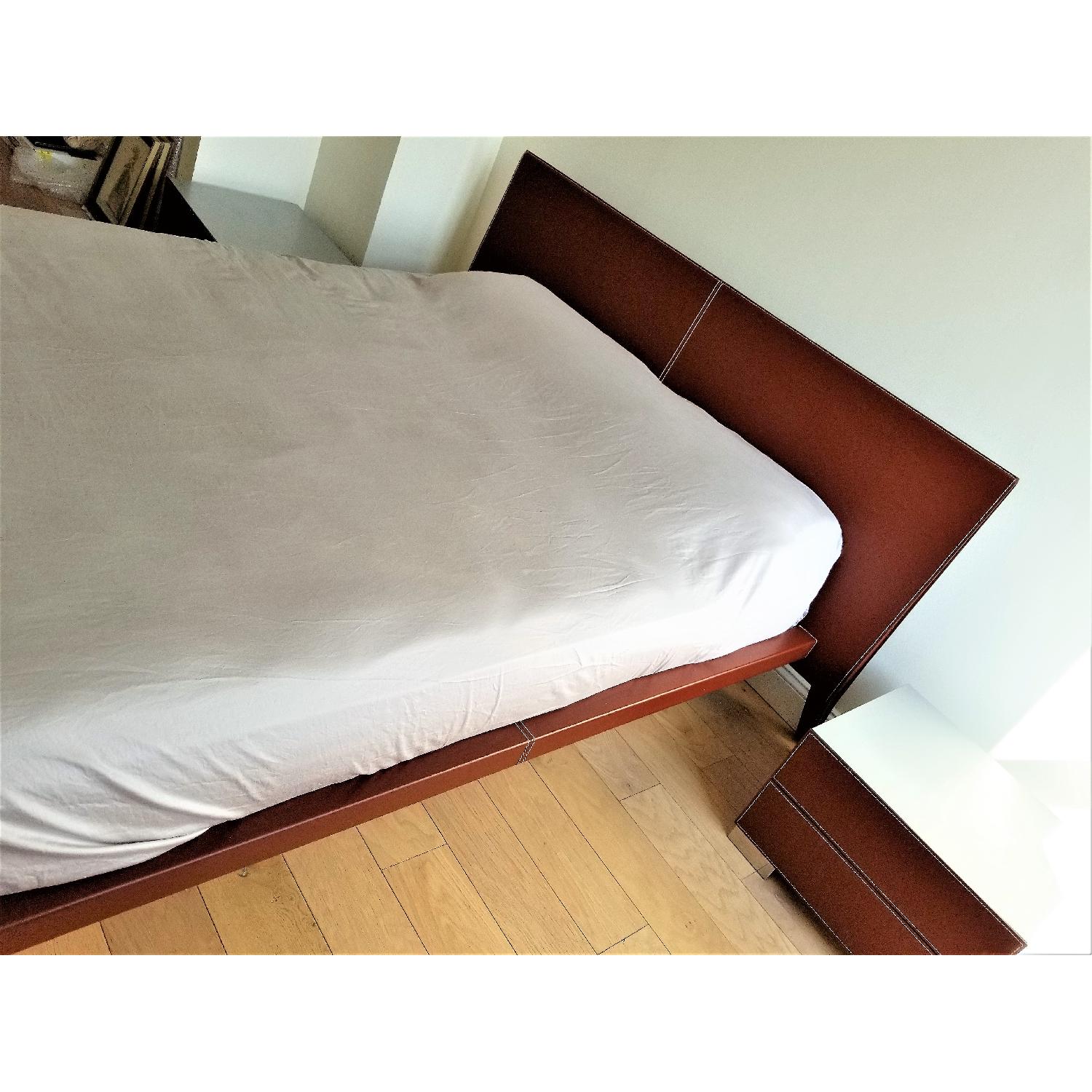 Design Center Nicoletti Italia Leather Leather Maui Bed - image-2