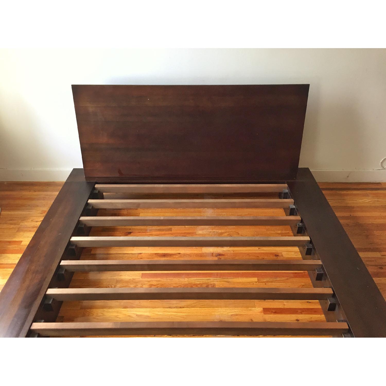 Mid-Century Modern Style Platform Wooden Queen Bed - image-2