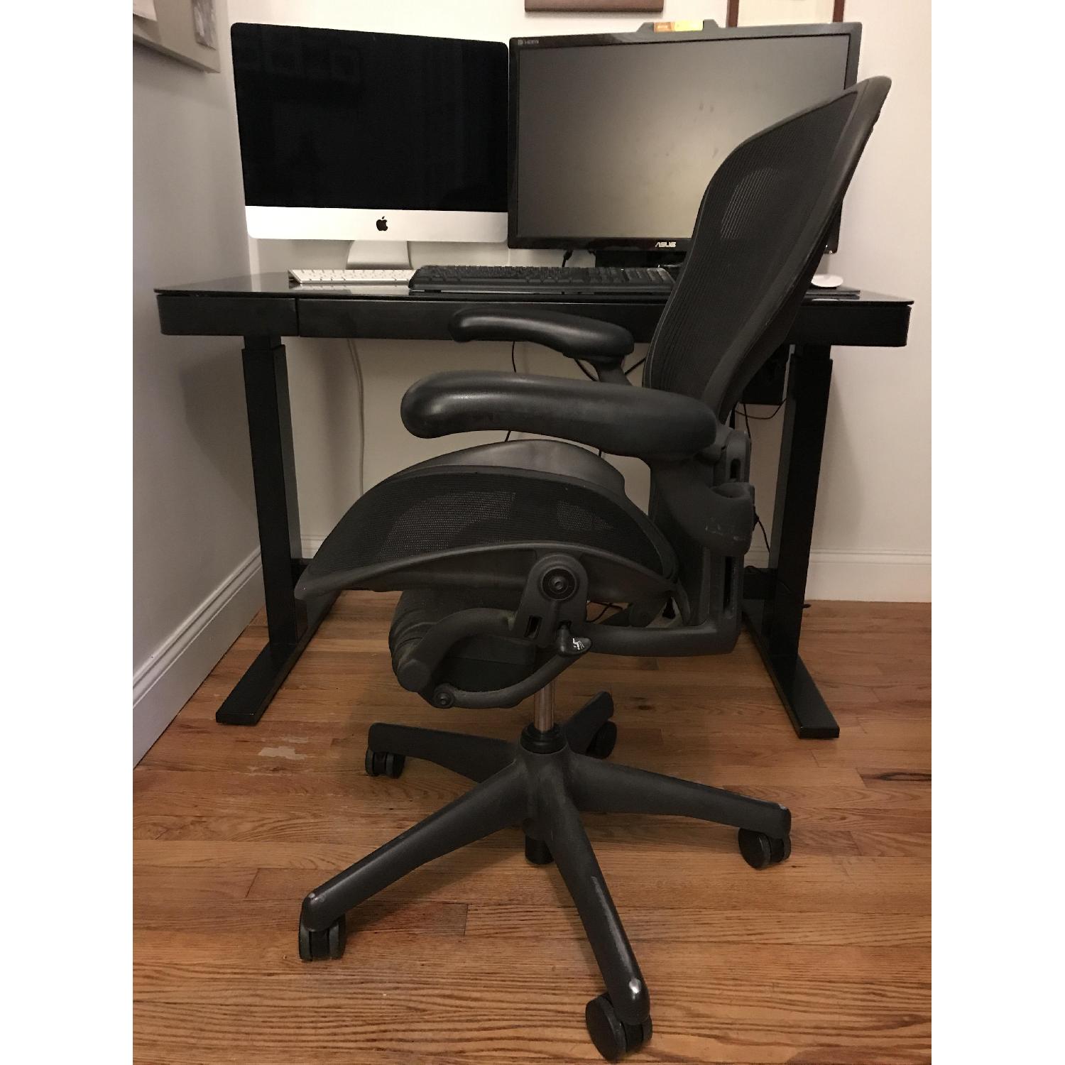Herman Miller Aeron Chair - image-3