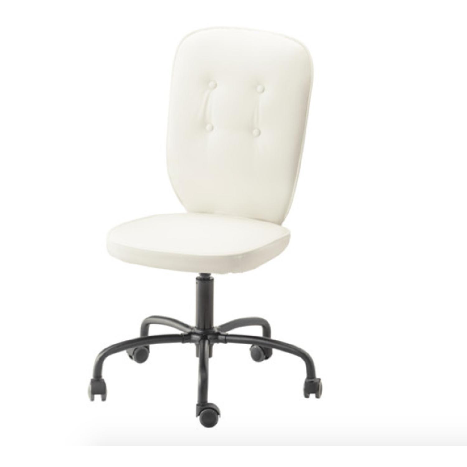 Ikea Lillhjden Plaid Swivel Chair - image-2