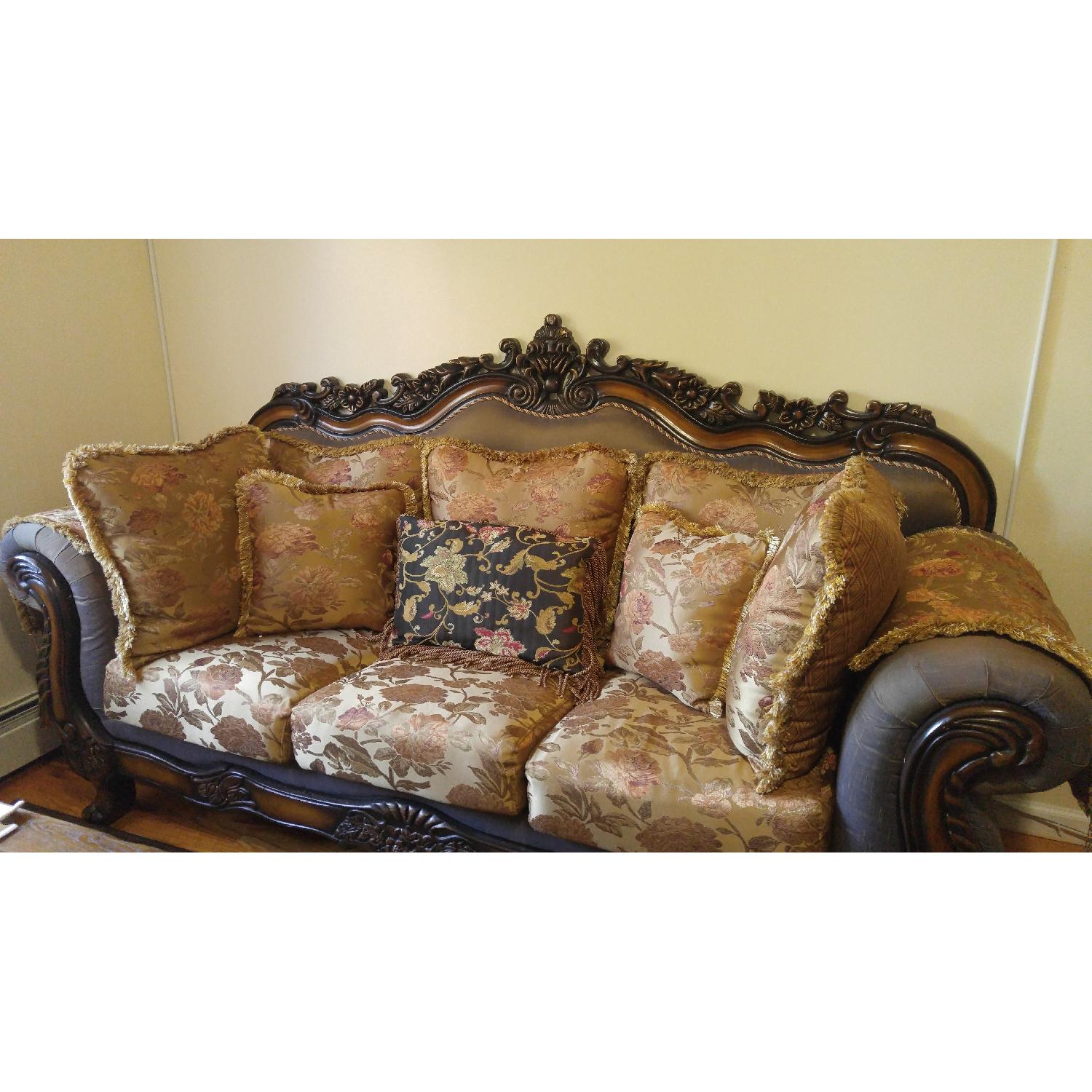 Meridian Furniture Seville 3 Seater Sofa - image-1