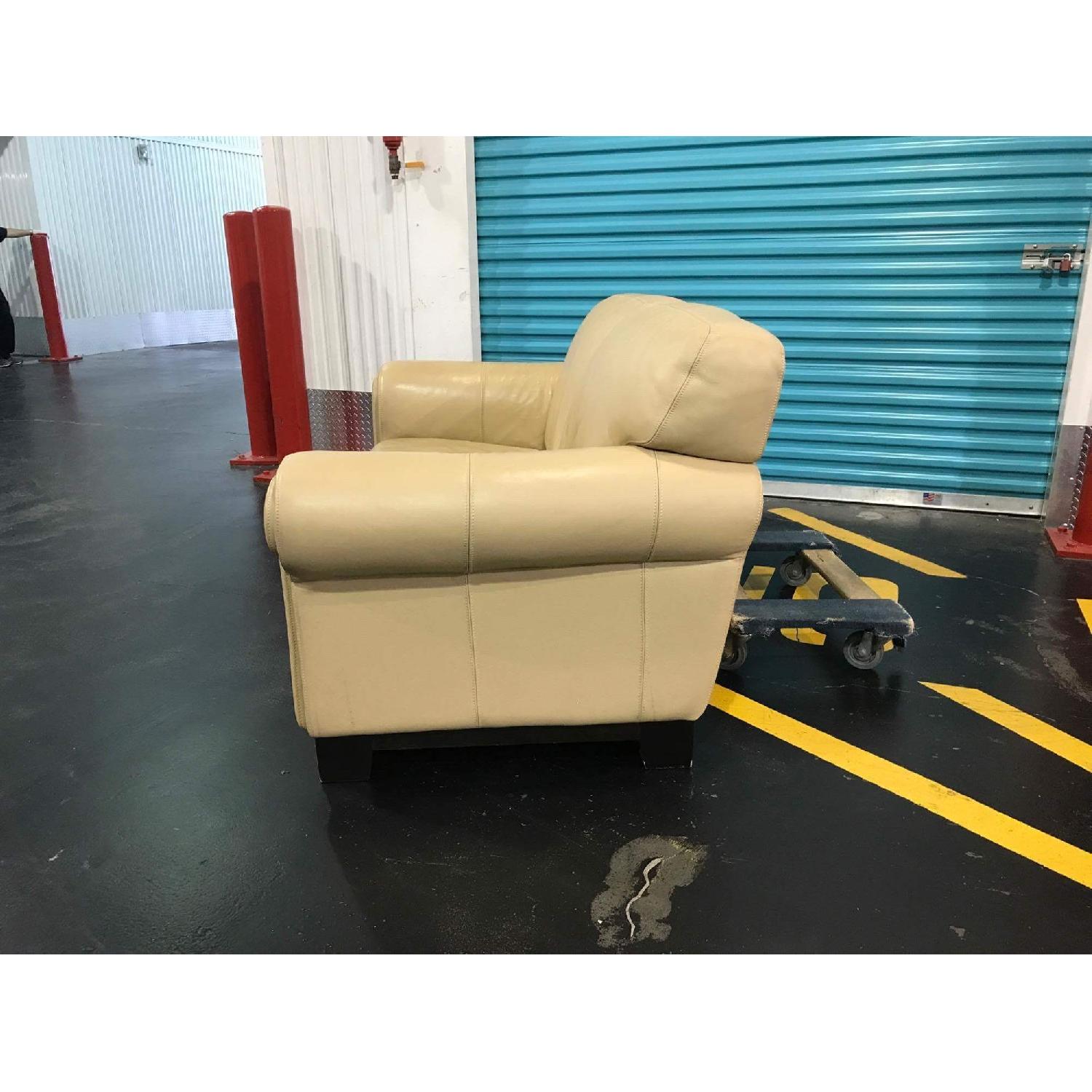 Italiana Divani Chateau D'Ax Leather Loveseat - image-19