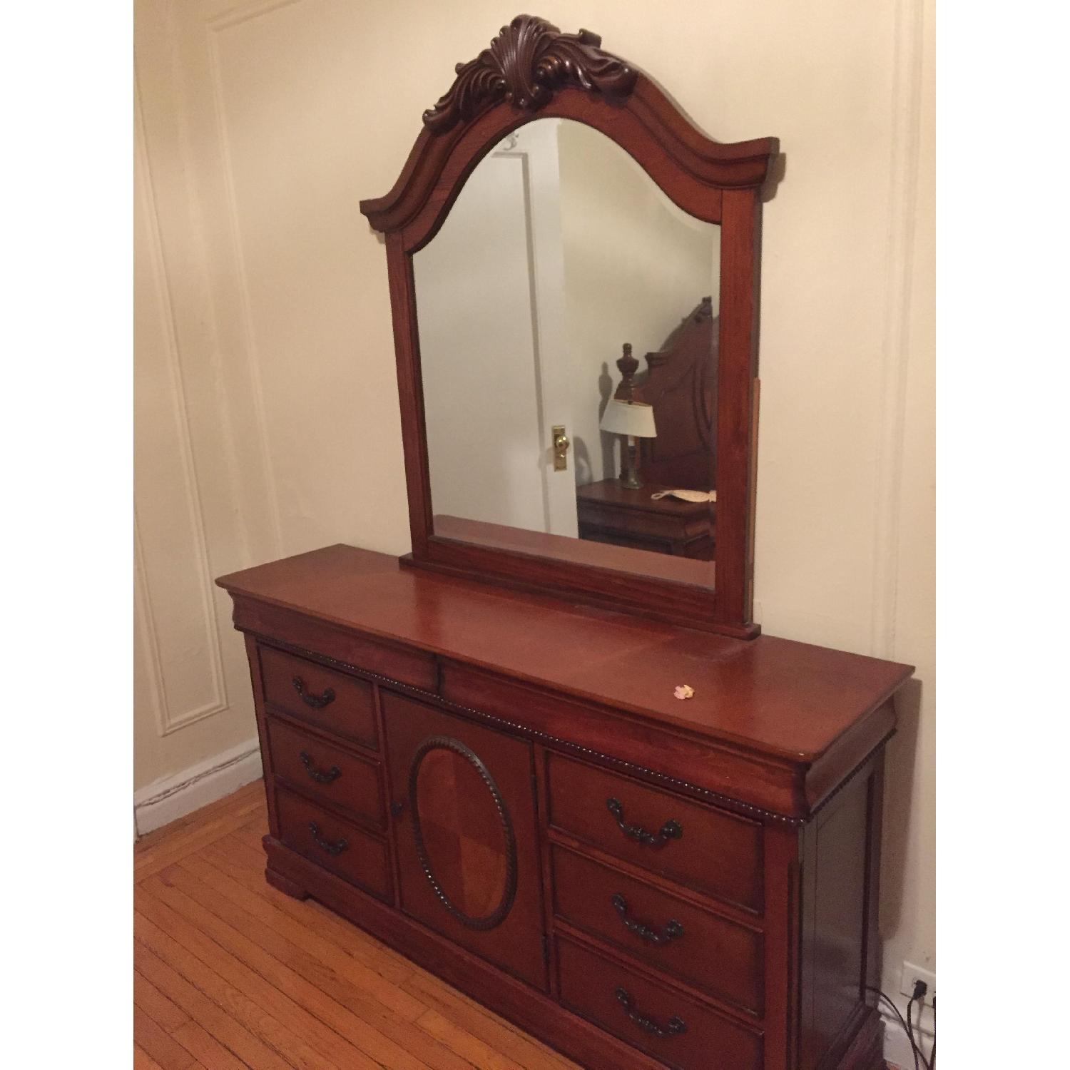 Bob's Classique 4 Piece Bedroom Set - image-1