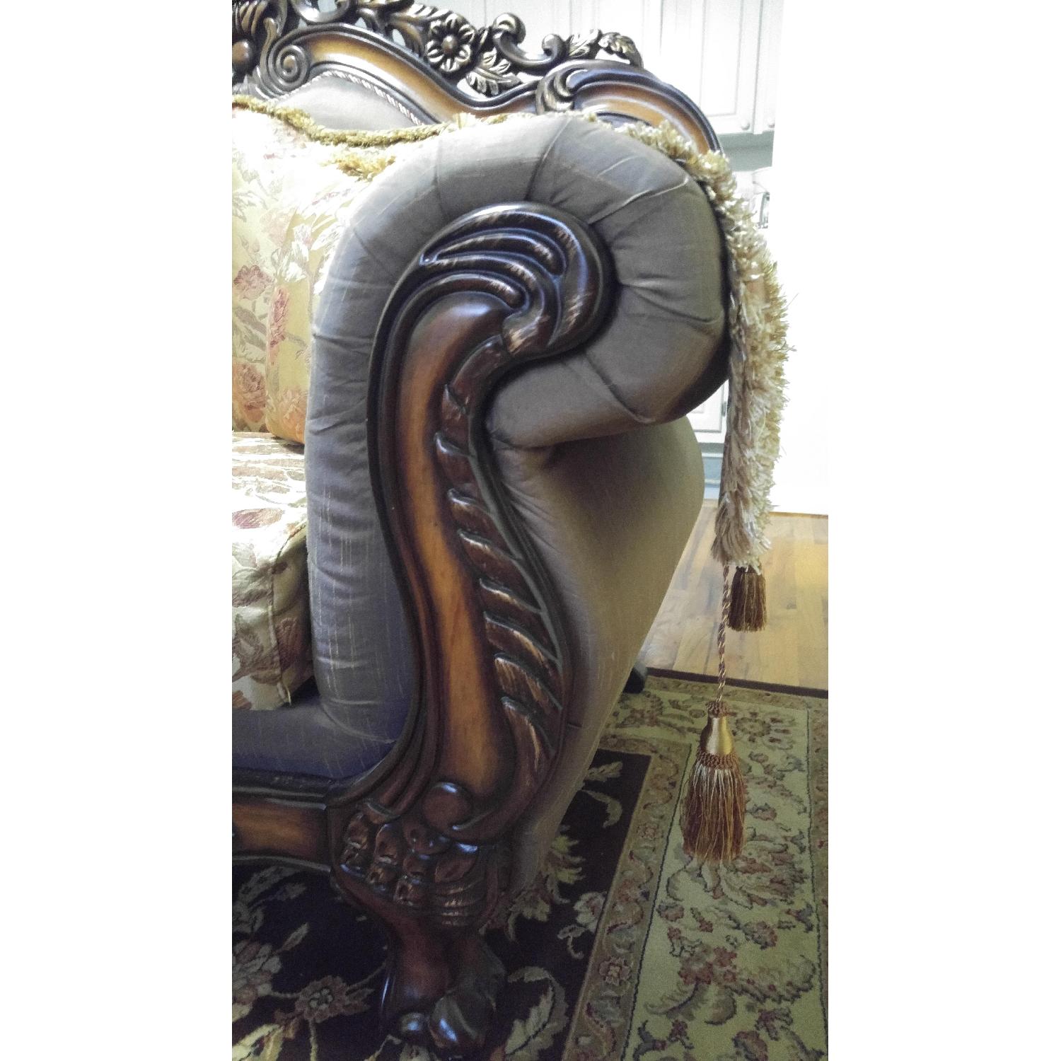 Meridian Furniture Seville Loveseat - image-5