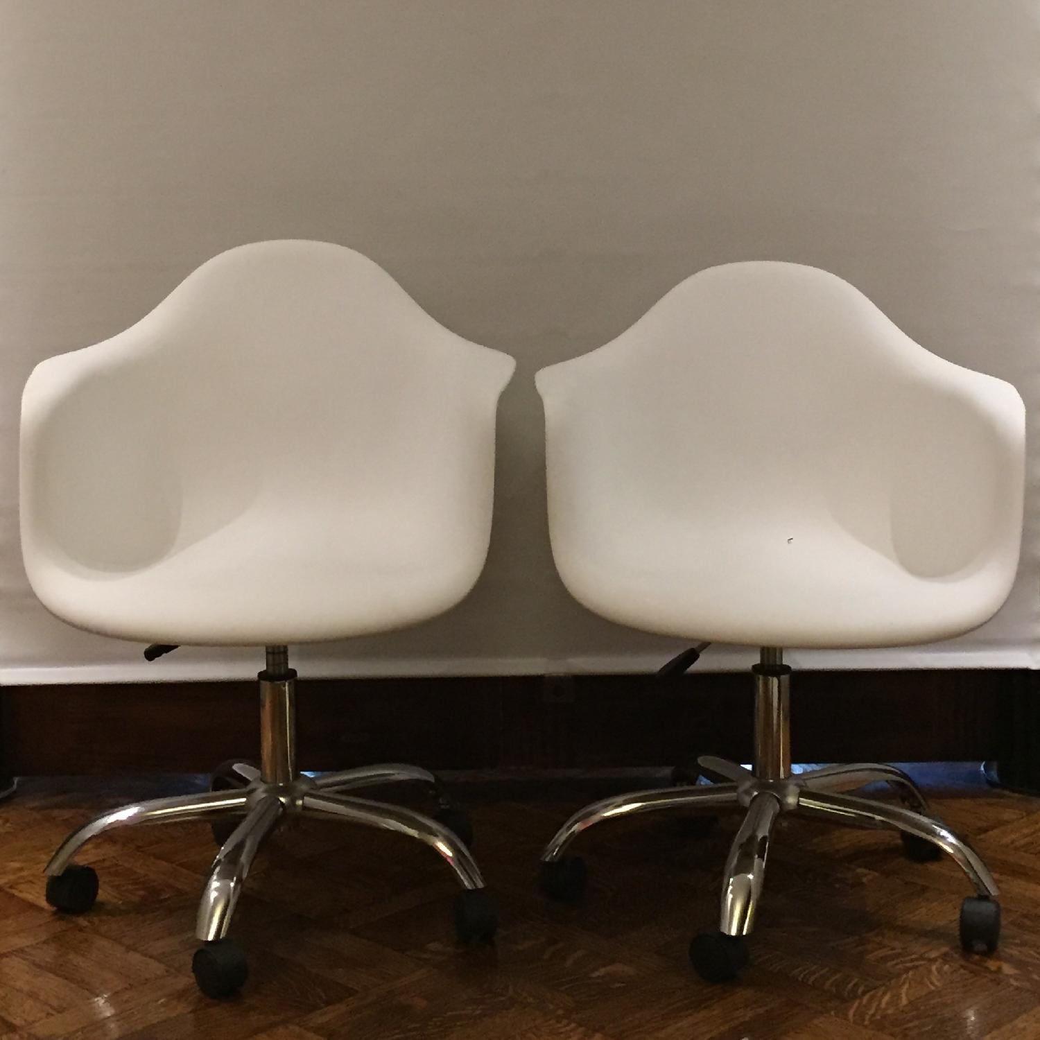 France & Son Eames-Style Swivel Chair - image-2