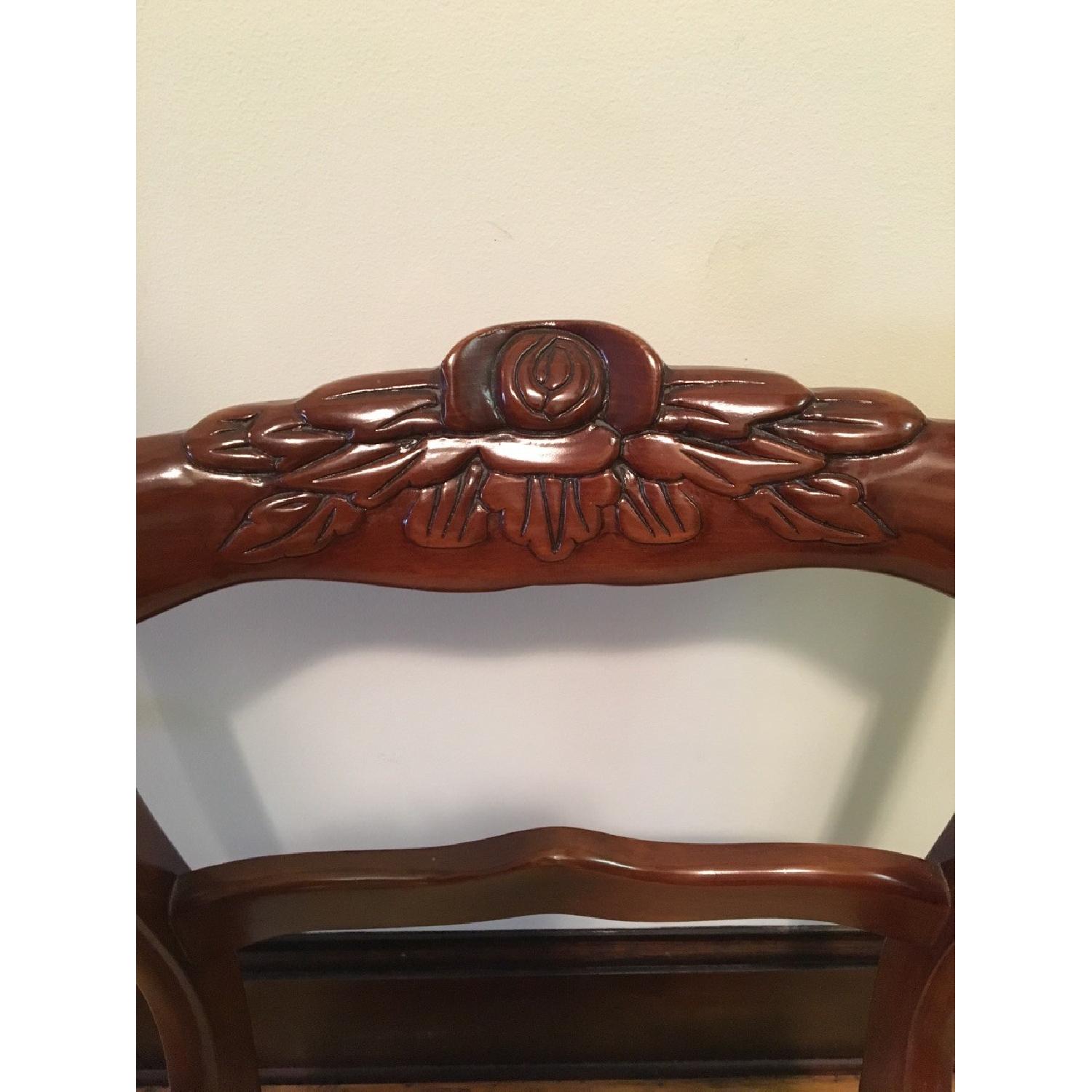 Antique Mahogany Dining Room Table w/ 4 Chairs - image-4