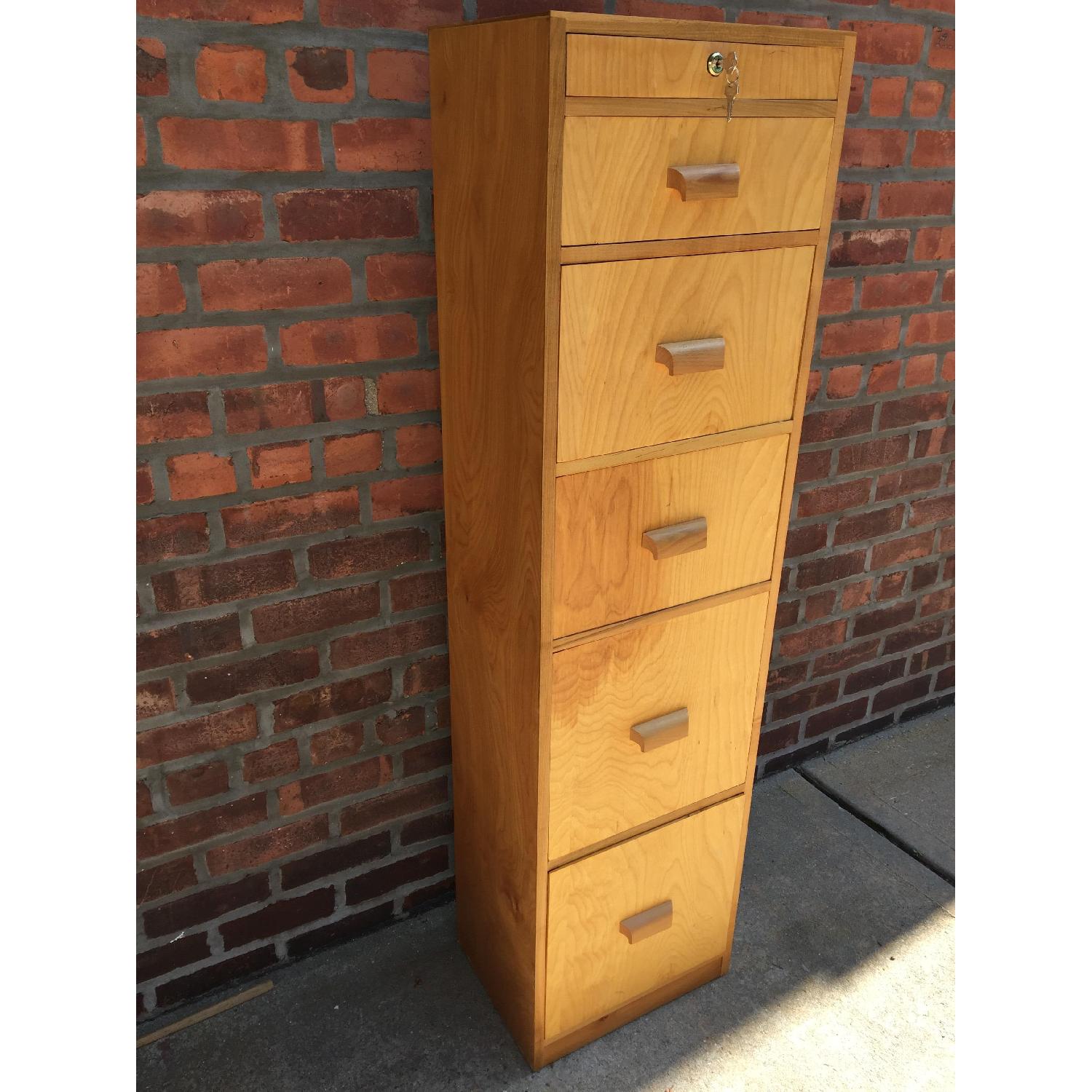 Wood Chest of 5 Drawers - image-2