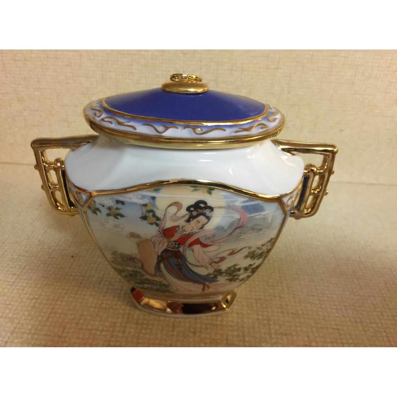 Ardleigh Elliott Music Box - image-1